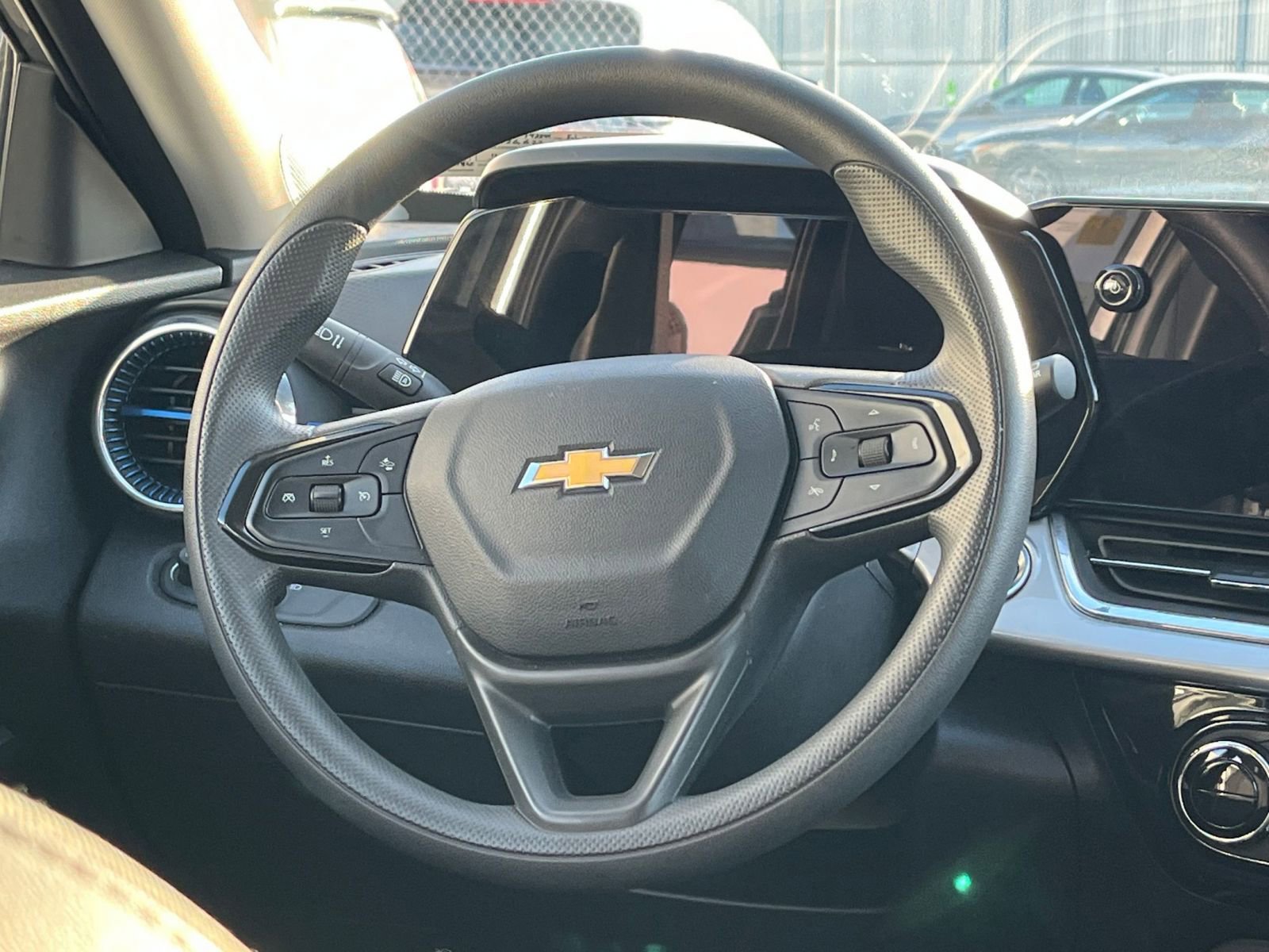 Thumbnail: 2025 Chevrolet Trax - 27