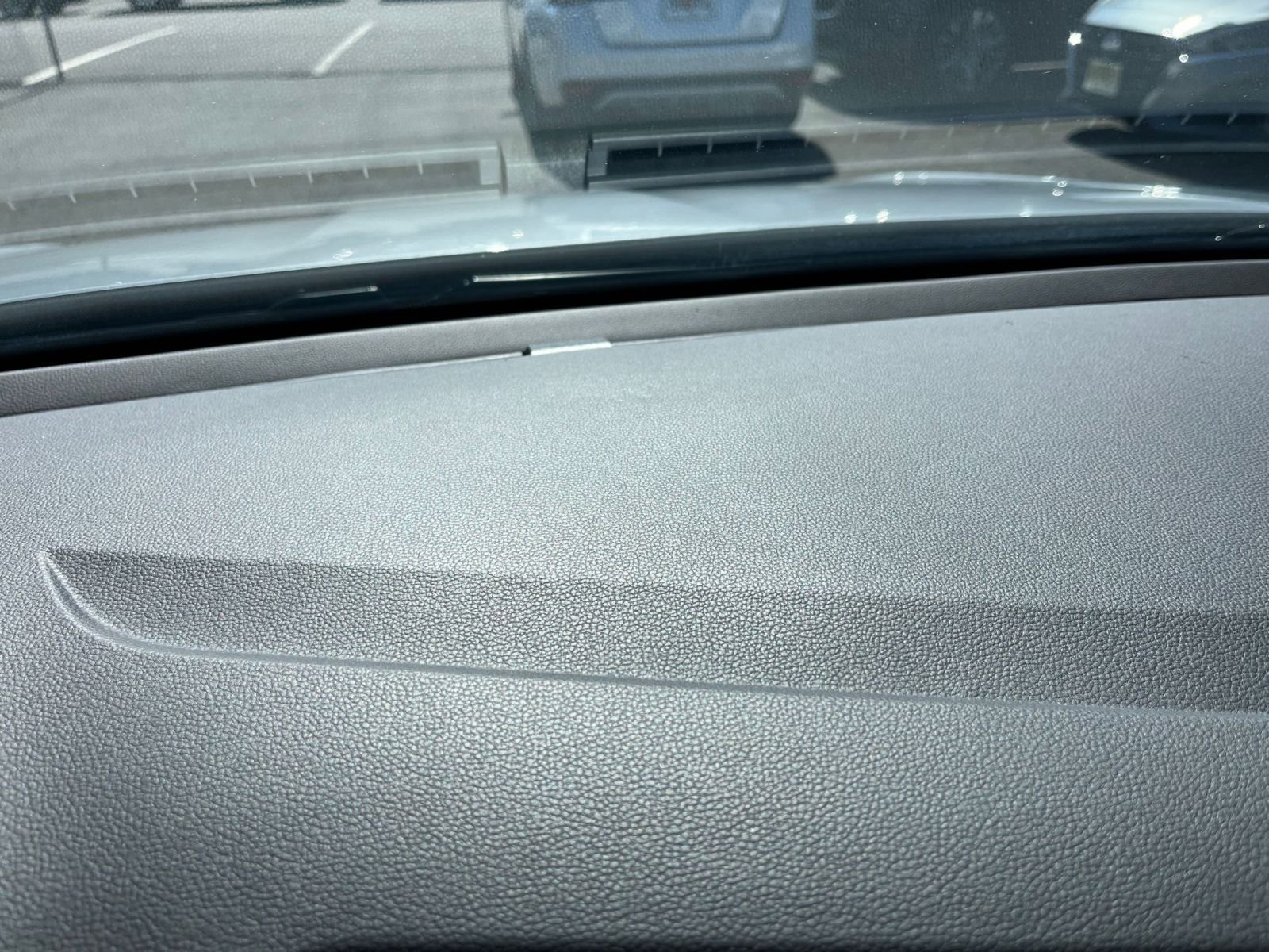 Thumbnail: 2025 Volkswagen Jetta - 17