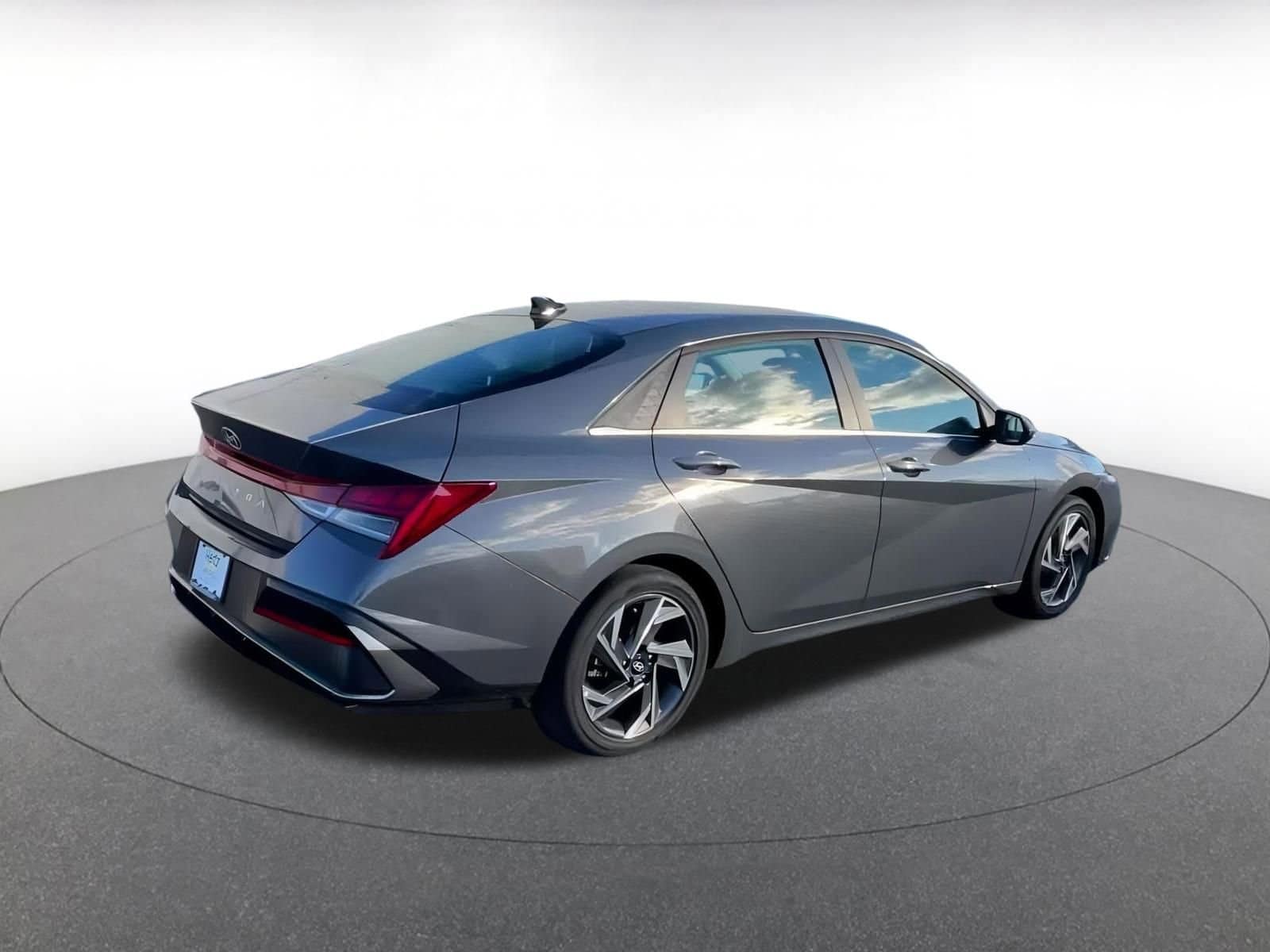 Thumbnail: 2025 Hyundai Elantra - 13