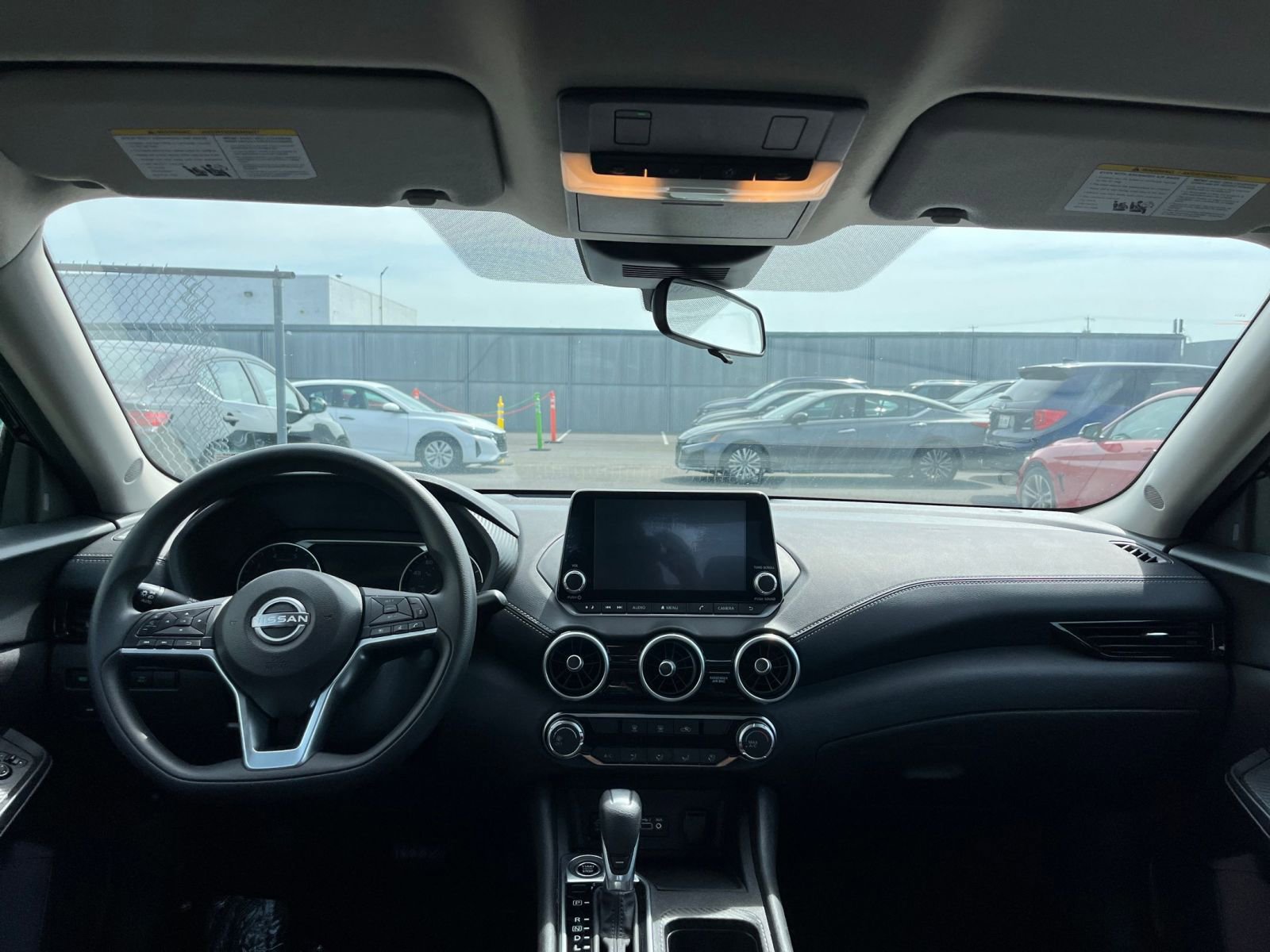 Thumbnail: 2025 Nissan Sentra - 32