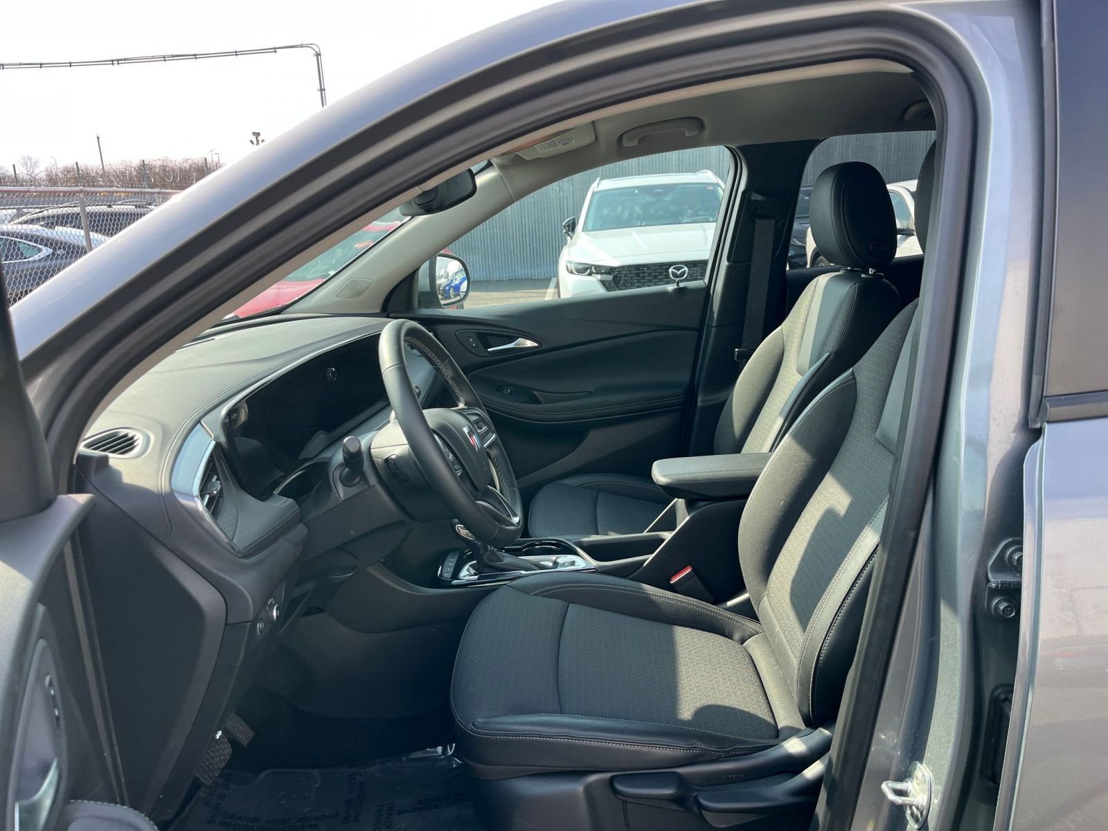 Thumbnail: 2025 Buick Encore GX - 27