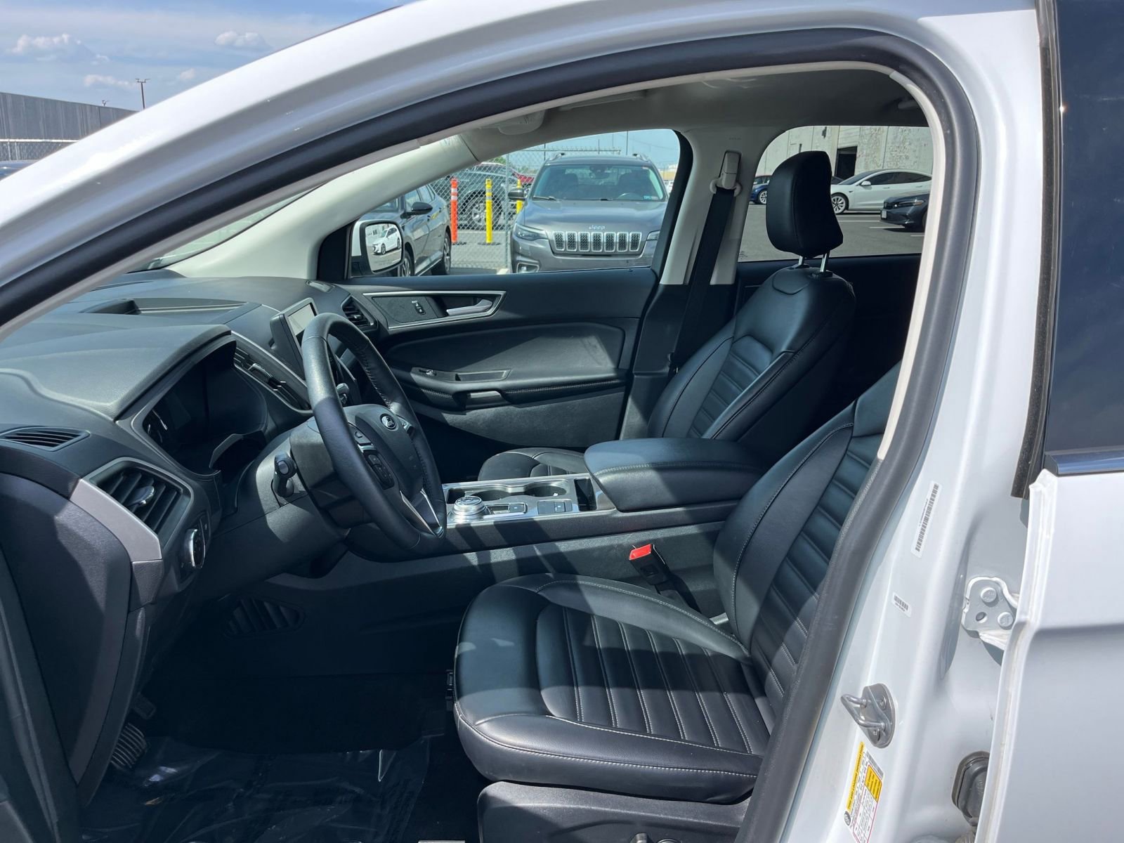 Thumbnail: 2024 Ford Edge - 26