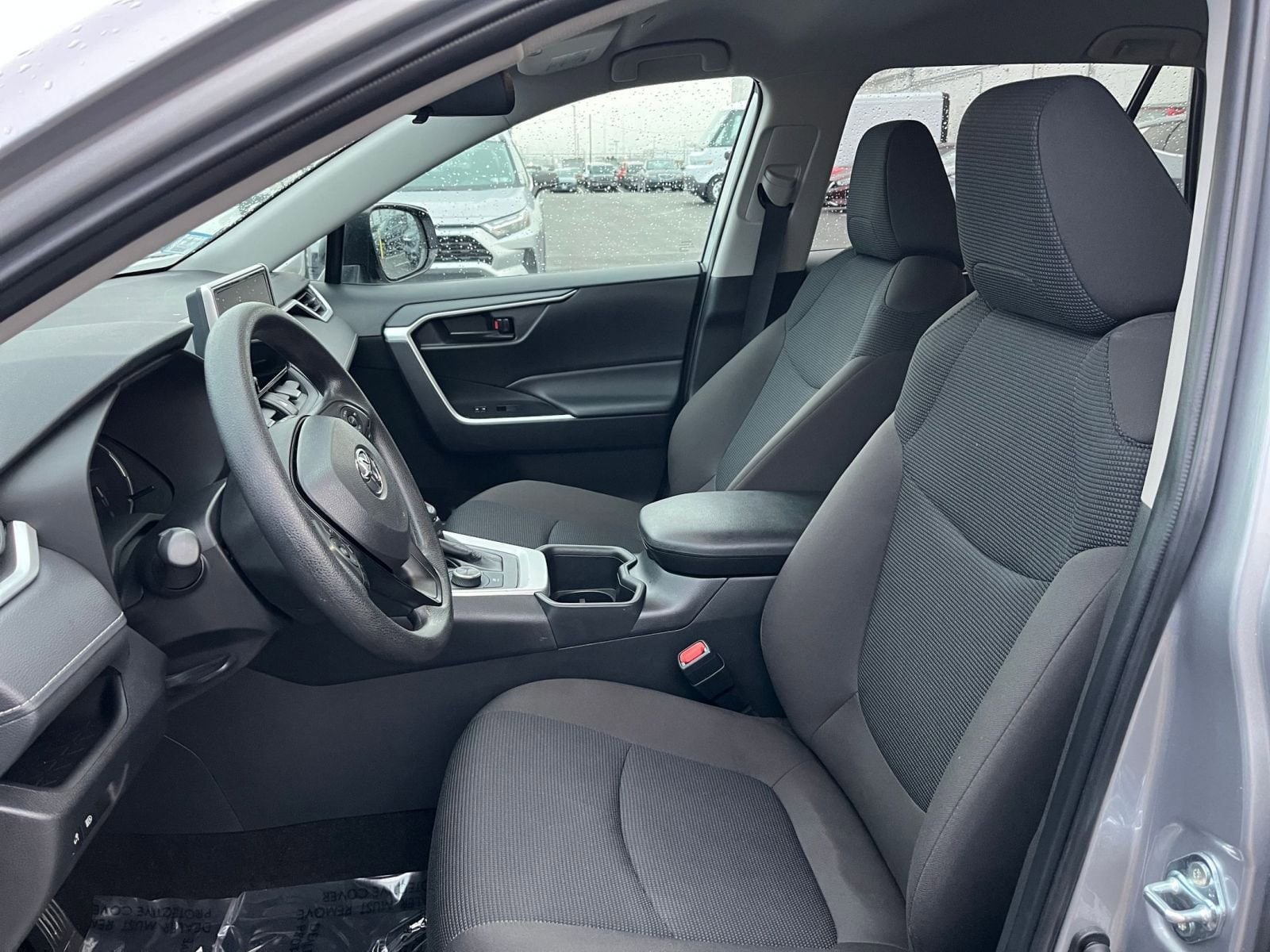 Thumbnail: 2025 Toyota RAV4 - 35