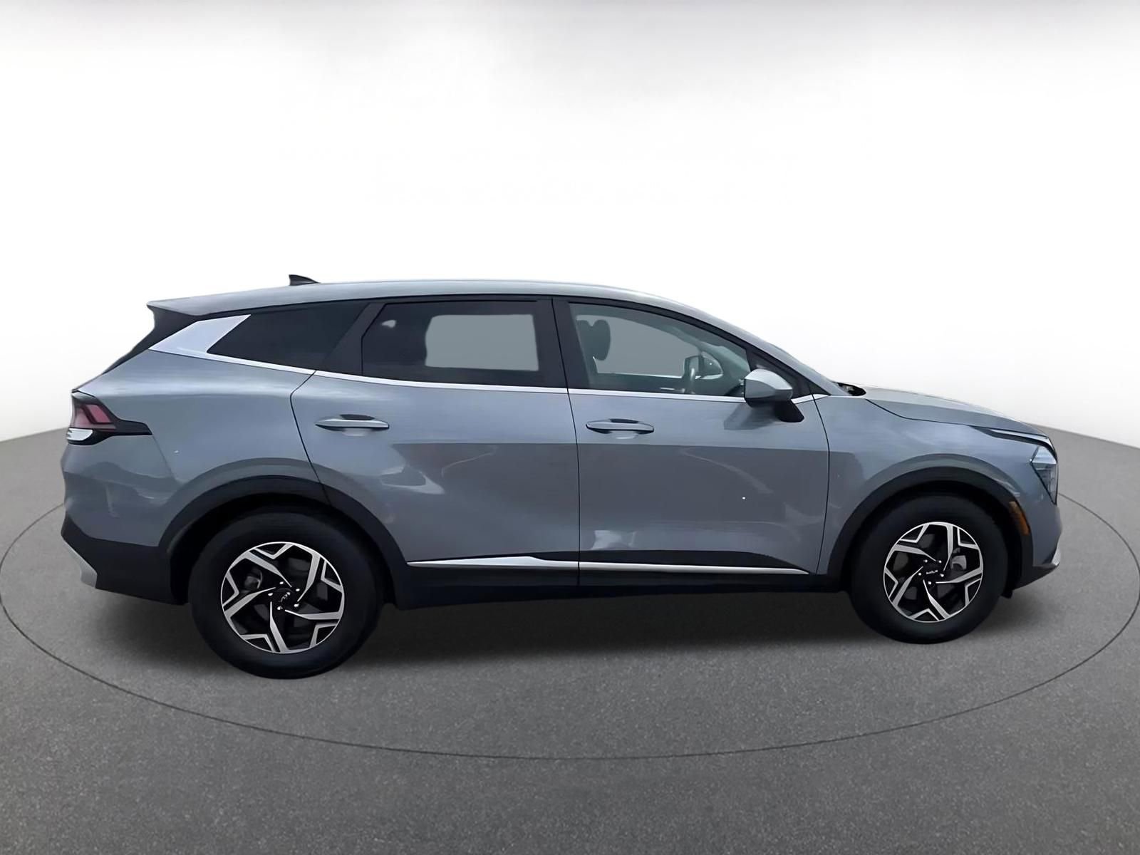 Thumbnail: 2025 Kia Sportage - 16