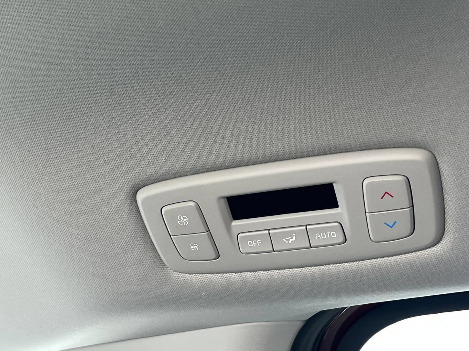 Thumbnail: 2026 Kia Carnival - 23
