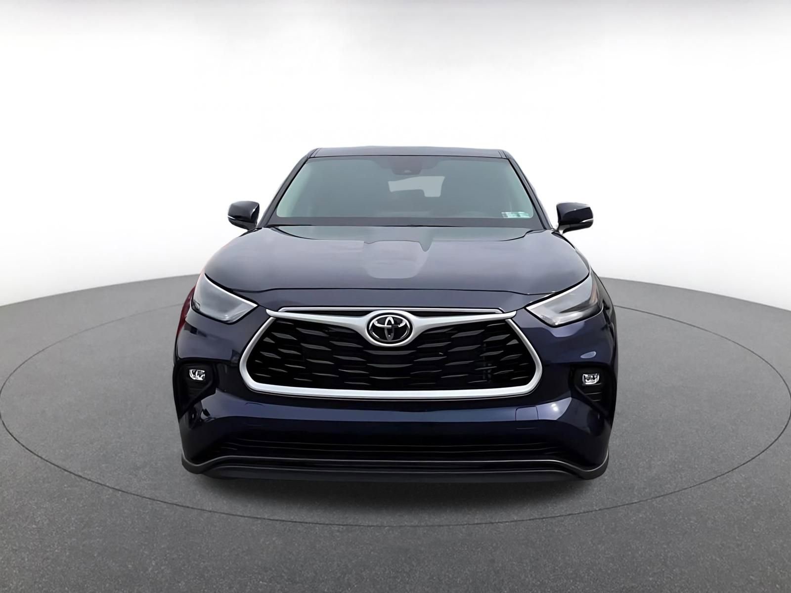 Thumbnail: 2025 Toyota Highlander - 3