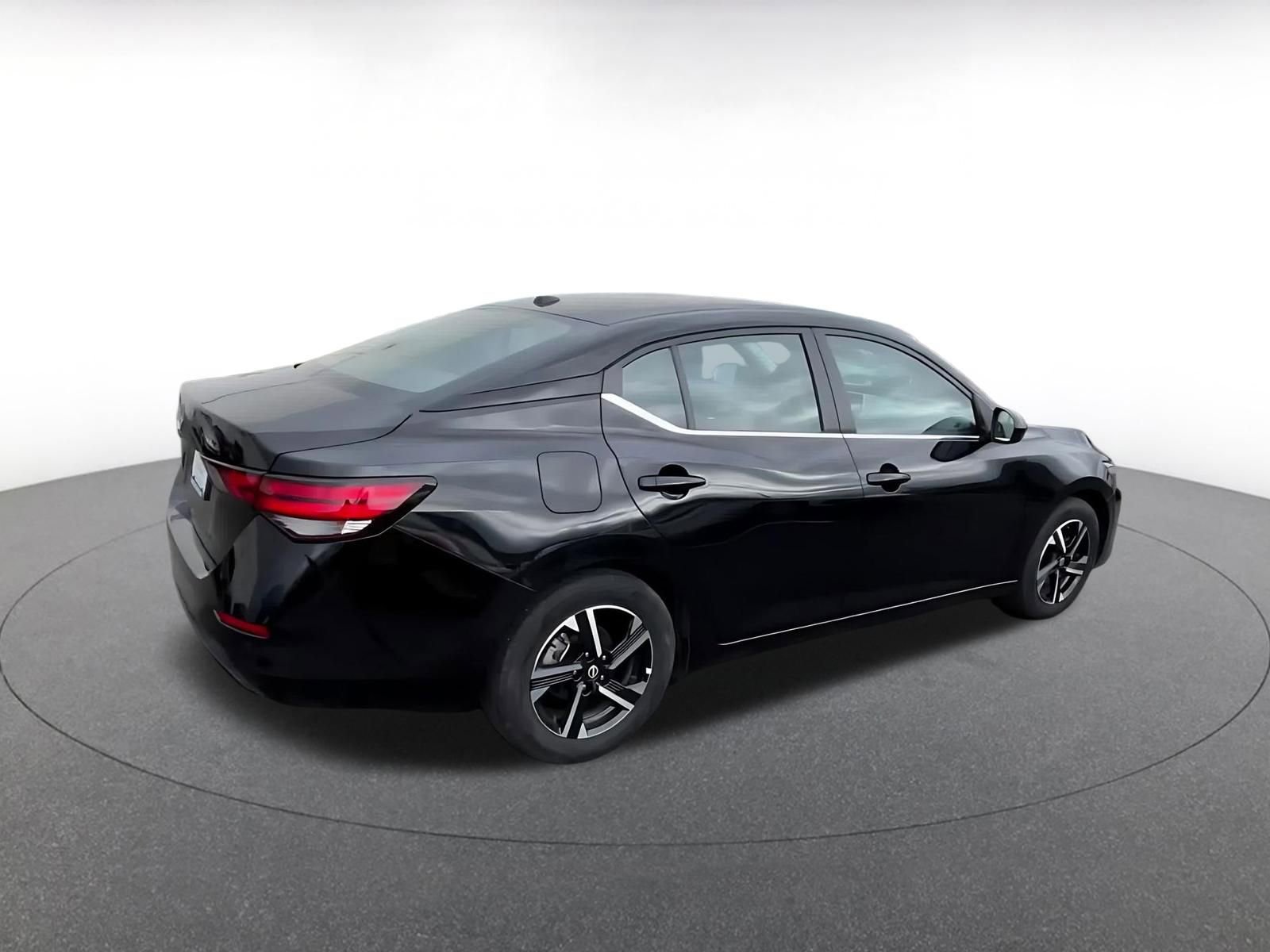 Thumbnail: 2025 Nissan Sentra - 12