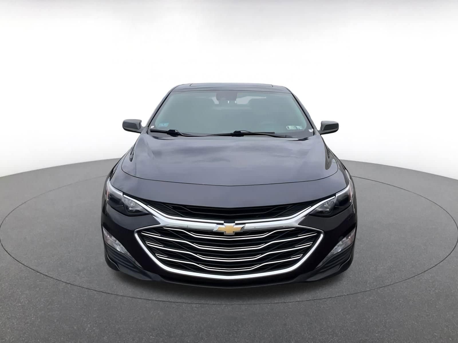 Thumbnail: 2023 Chevrolet Malibu - 5
