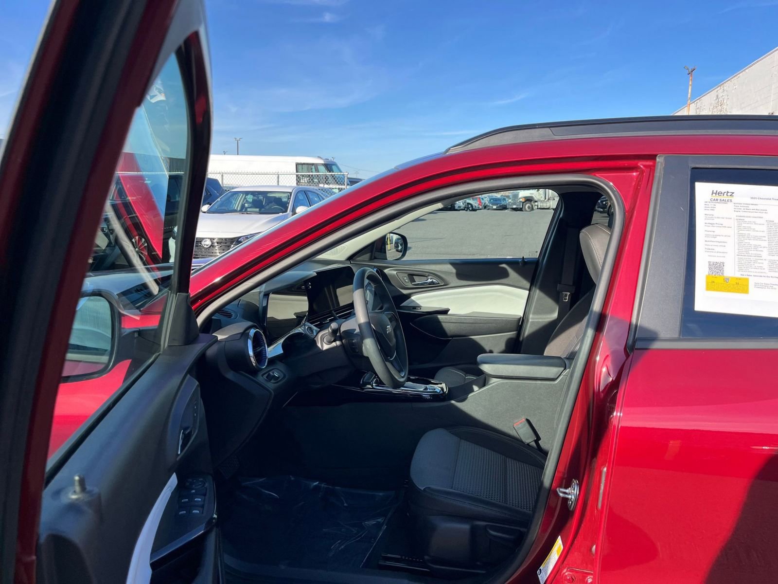 Thumbnail: 2025 Chevrolet Trax - 26