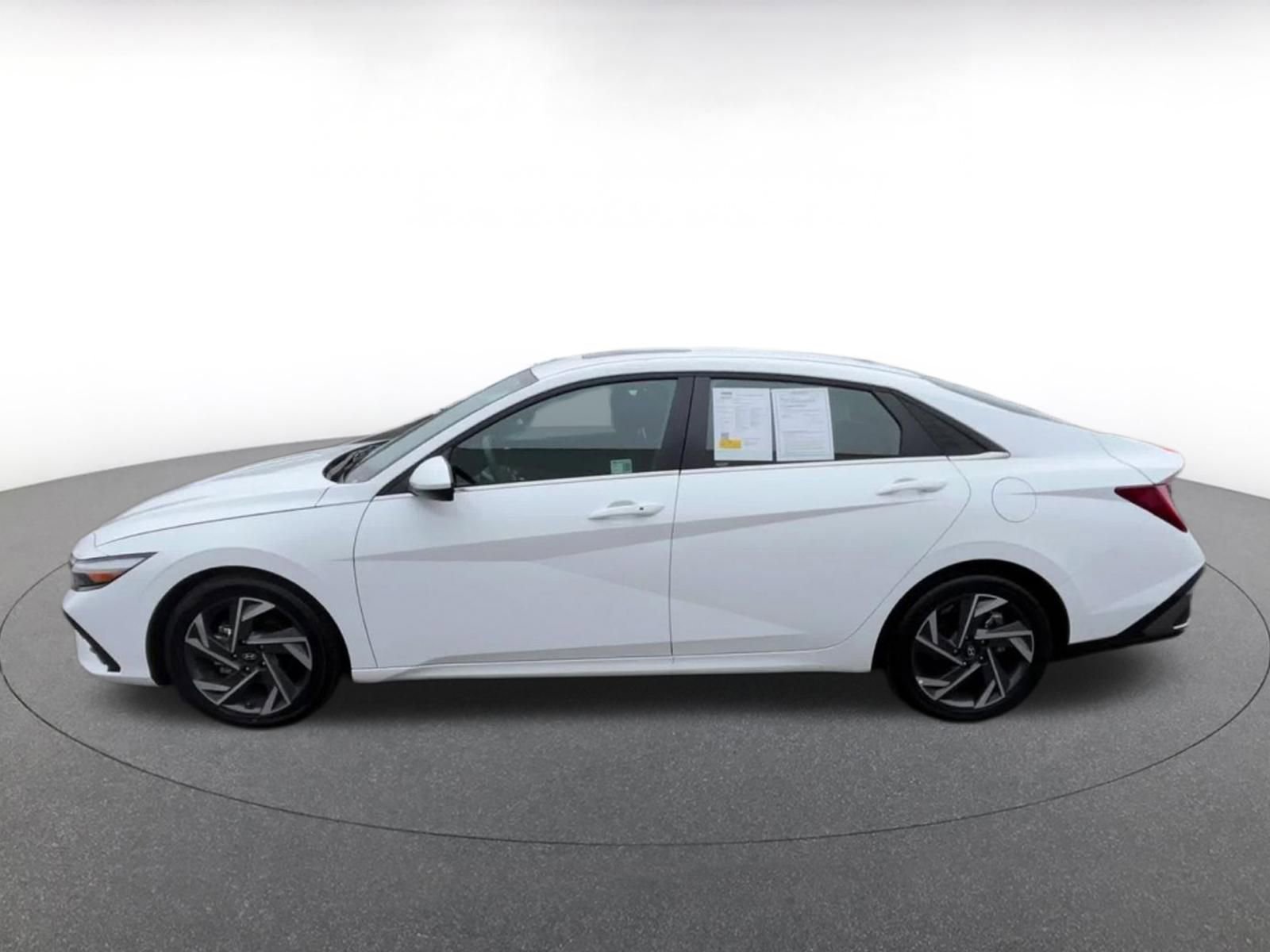 Thumbnail: 2025 Hyundai Elantra - 8