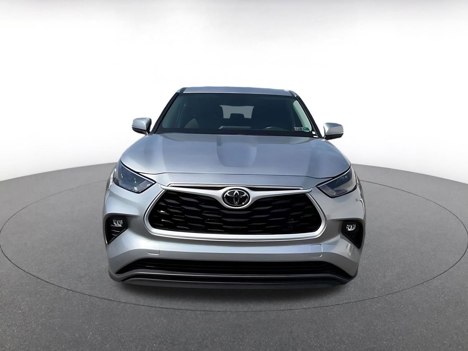Thumbnail: 2025 Toyota Highlander - 5