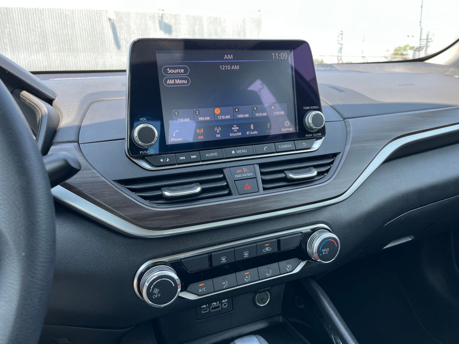 2024 Nissan Altima SV 21