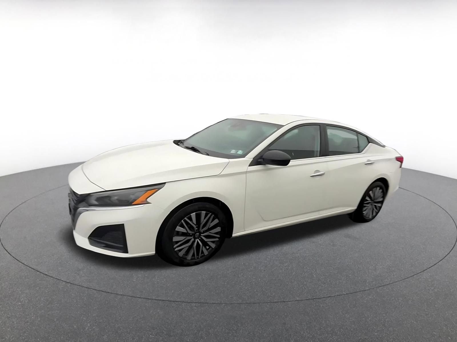 Thumbnail: 2025 Nissan Altima - 7