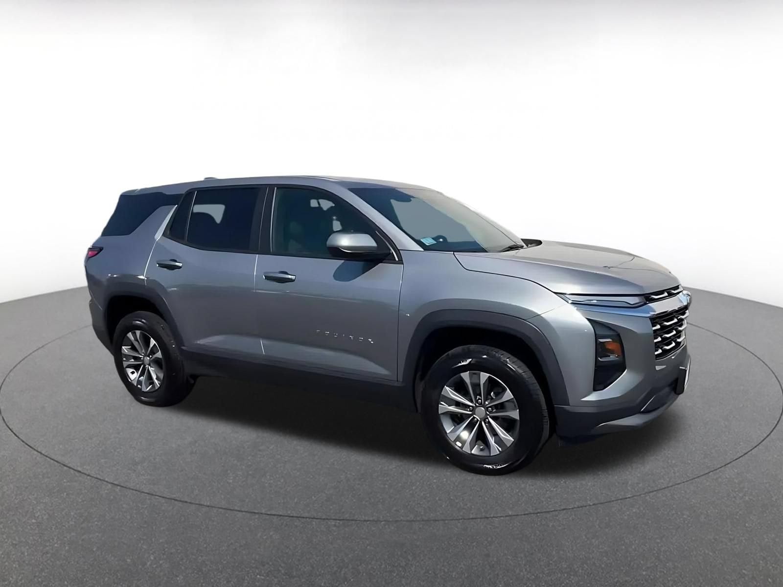 Thumbnail: 2025 Chevrolet Equinox - 2