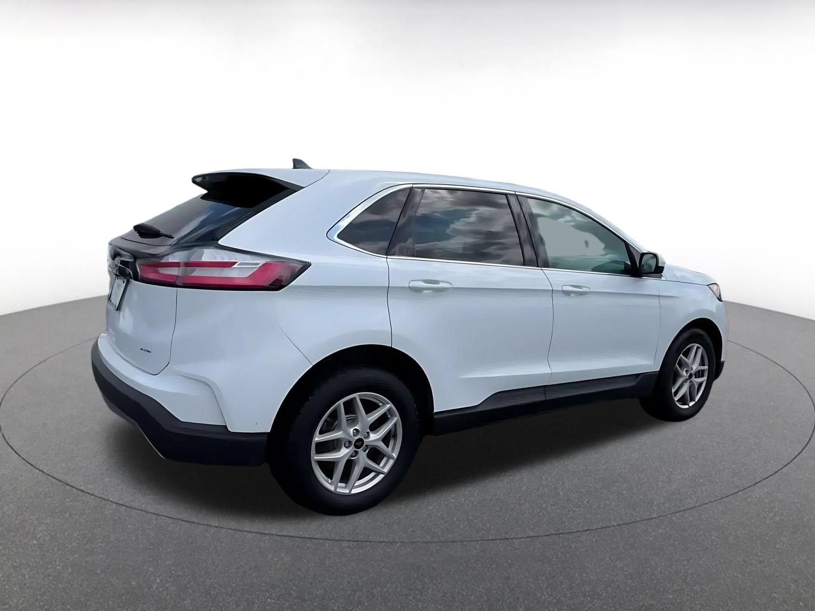 Thumbnail: 2024 Ford Edge - 13