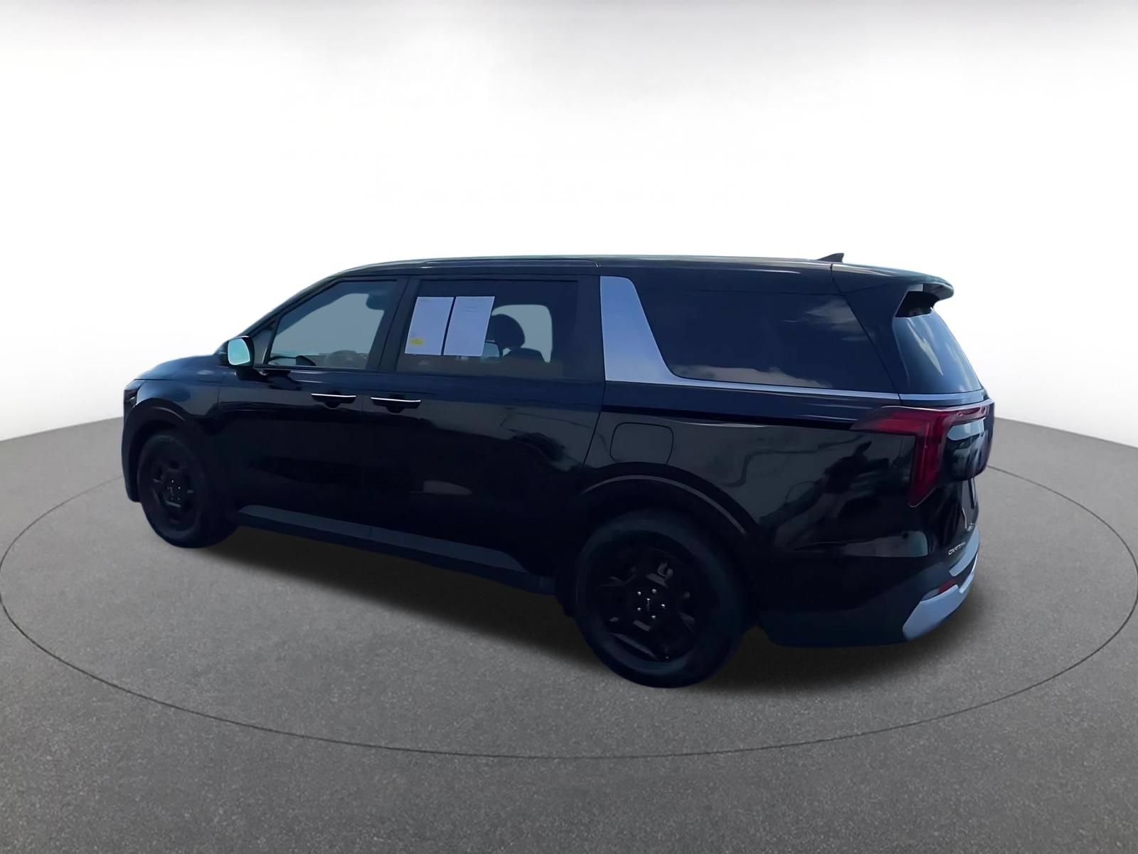 Thumbnail: 2026 Kia Carnival - 8