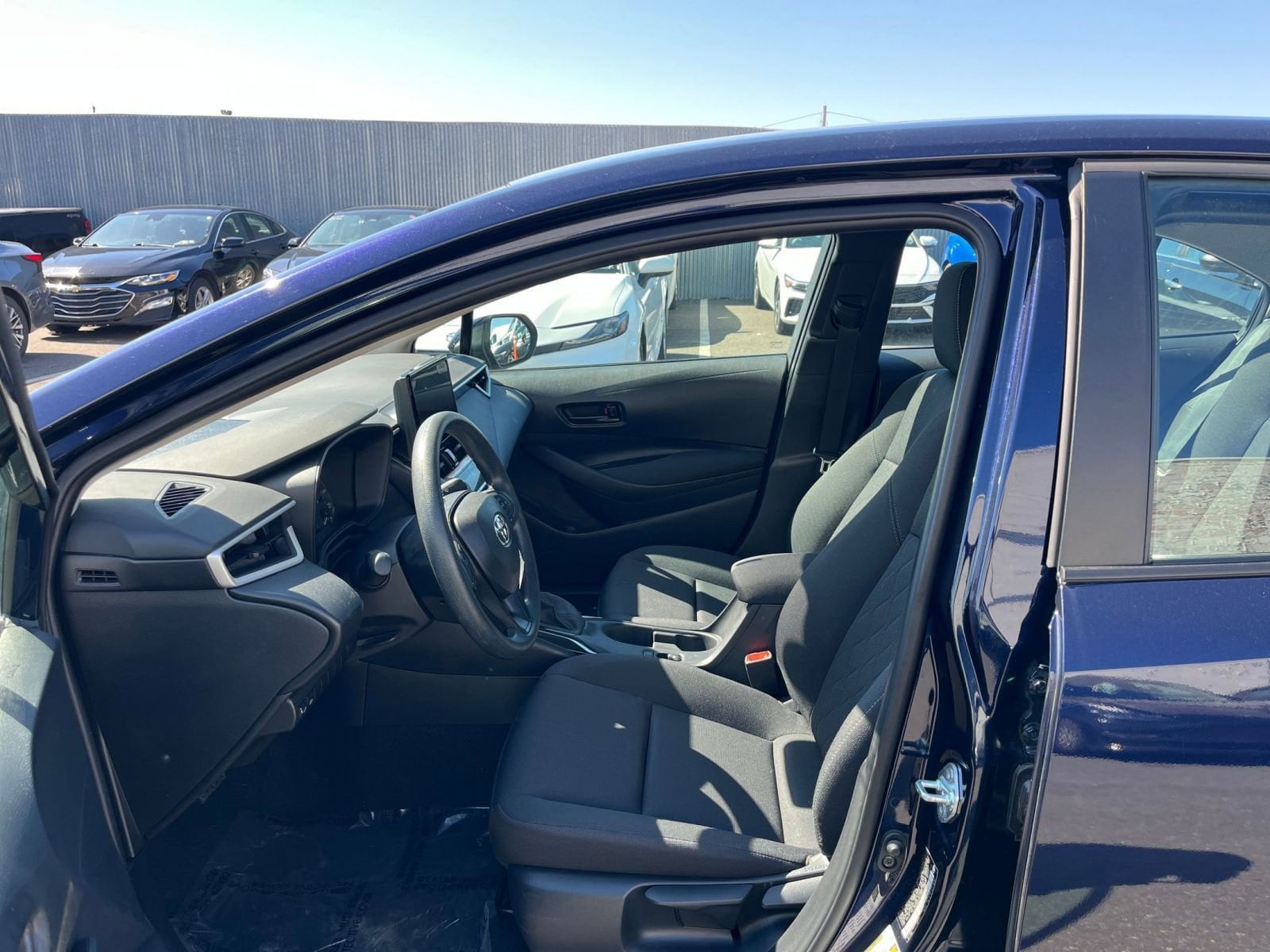 Thumbnail: 2025 Toyota Corolla - 26