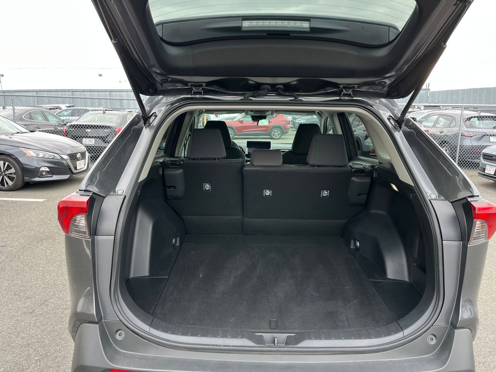 Thumbnail: 2025 Toyota RAV4 - 30