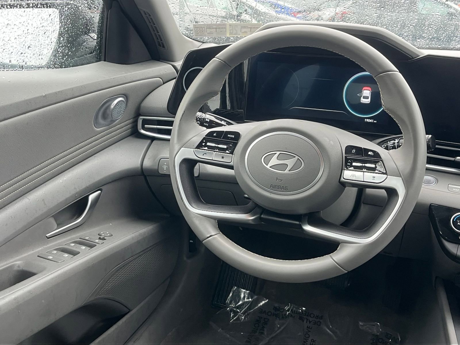 Thumbnail: 2025 Hyundai Elantra - 28