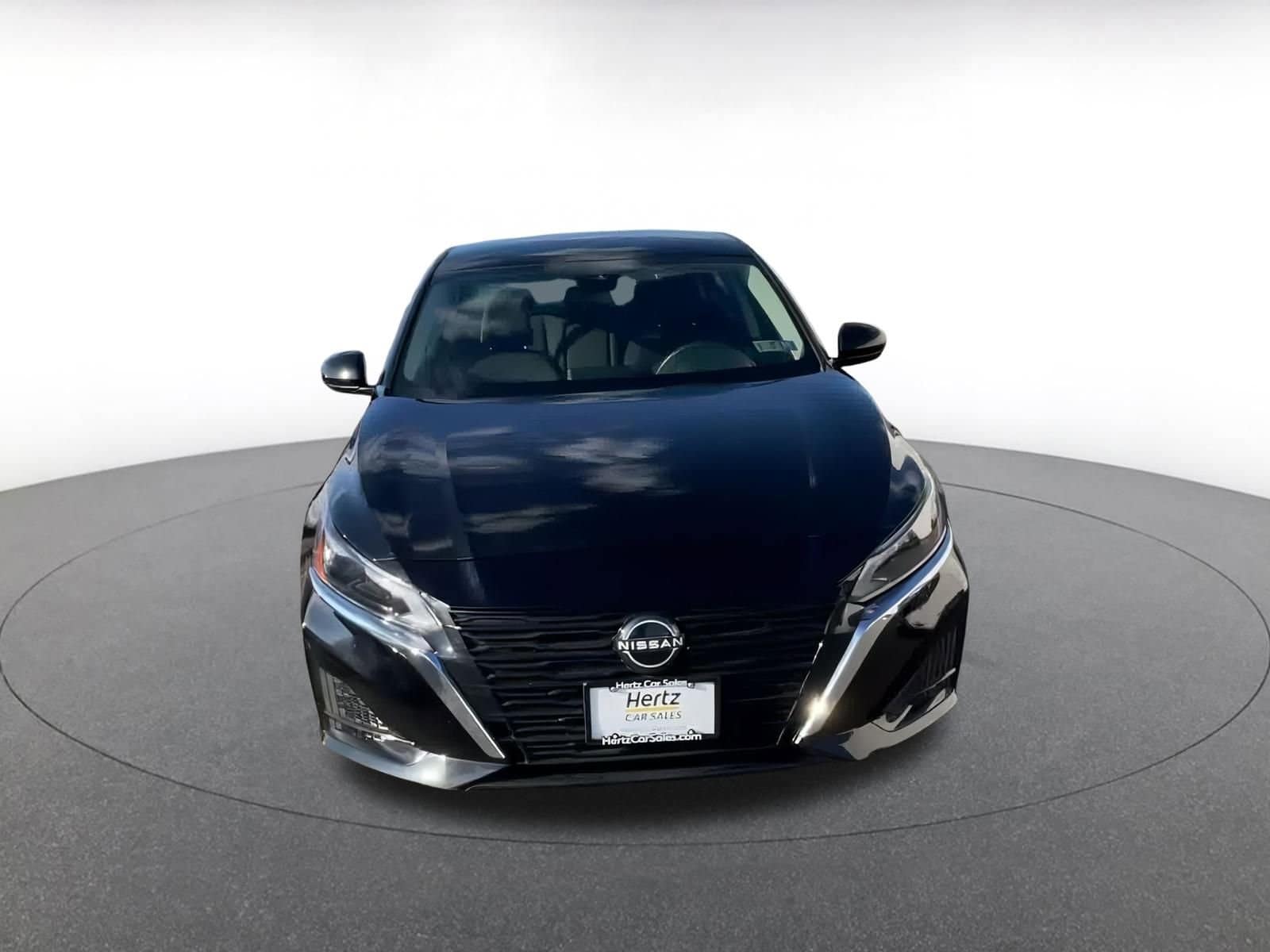 Thumbnail: 2023 Nissan Altima - 5