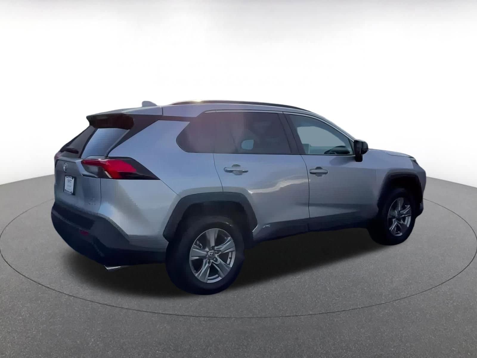 Thumbnail: 2025 Toyota RAV4 - 15