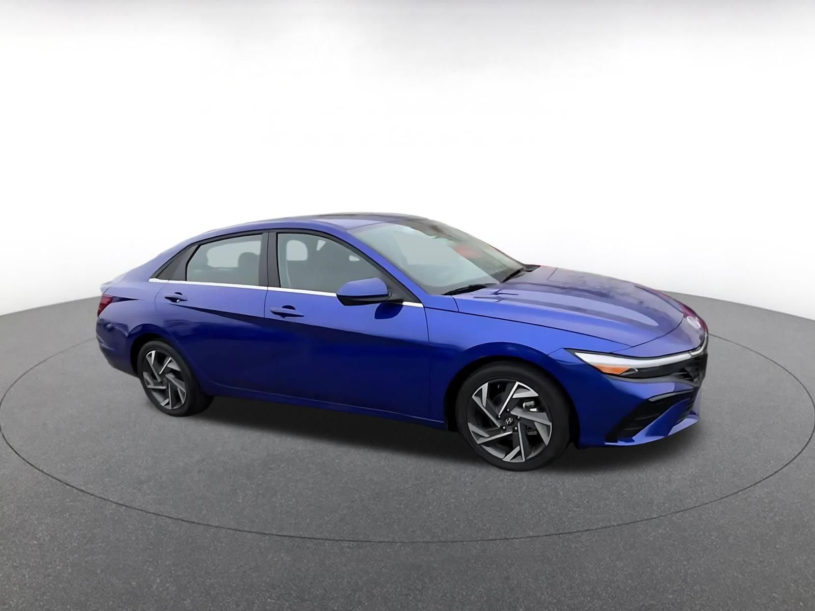 Thumbnail: 2025 Hyundai Elantra - 2