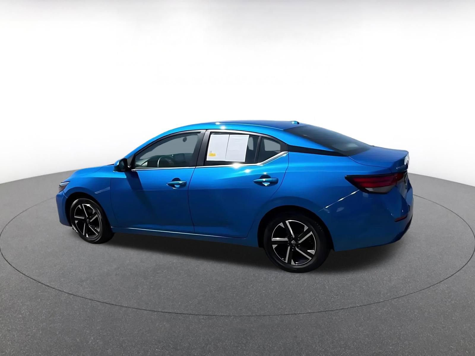 Thumbnail: 2025 Nissan Sentra - 10