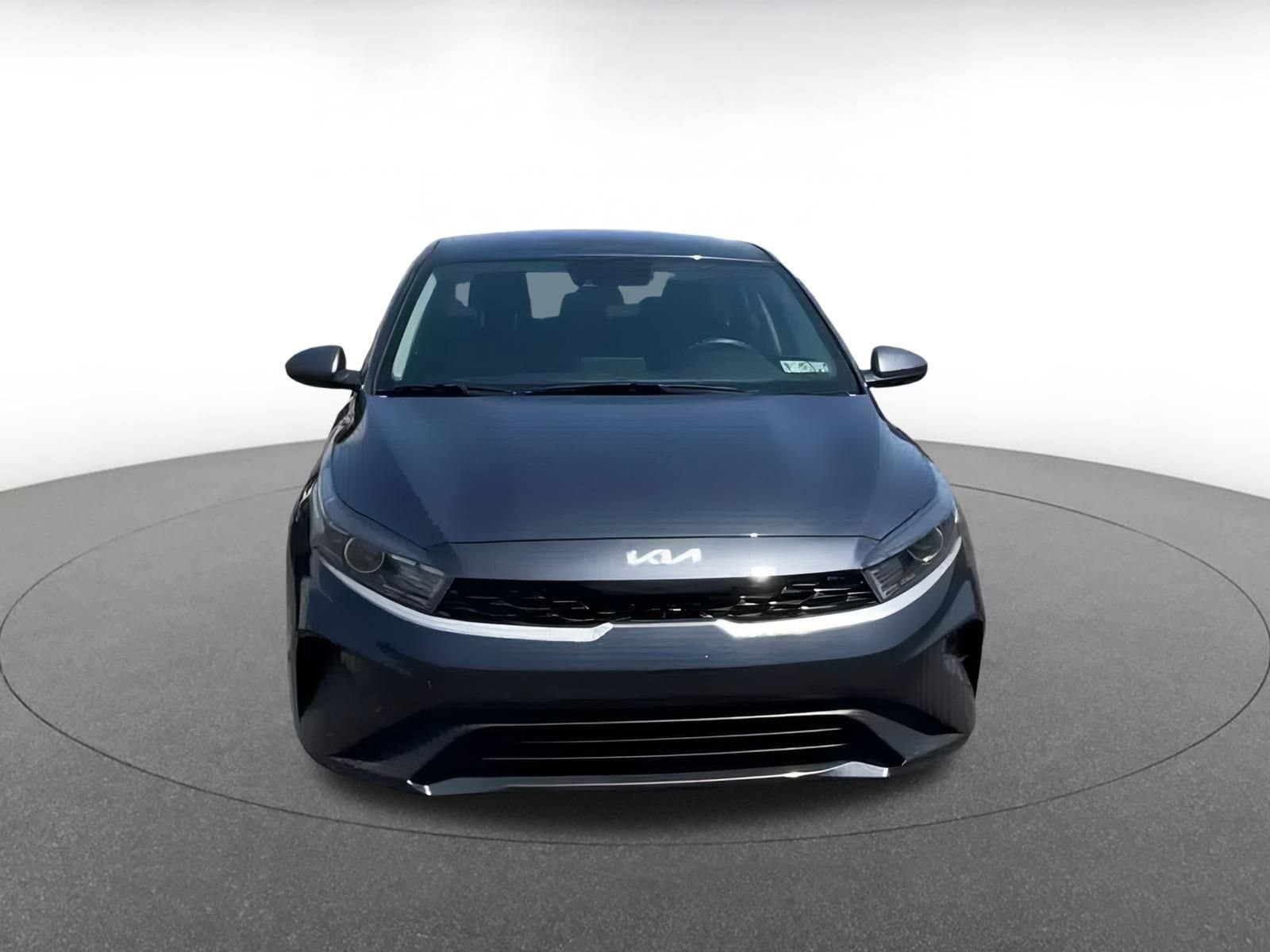 Thumbnail: 2023 Kia Forte - 5