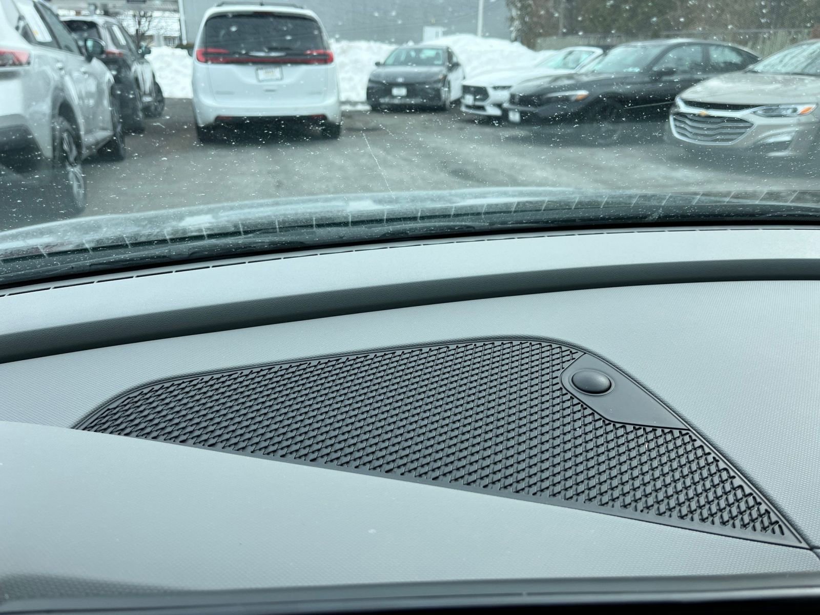 Thumbnail: 2025 Hyundai Elantra - 17