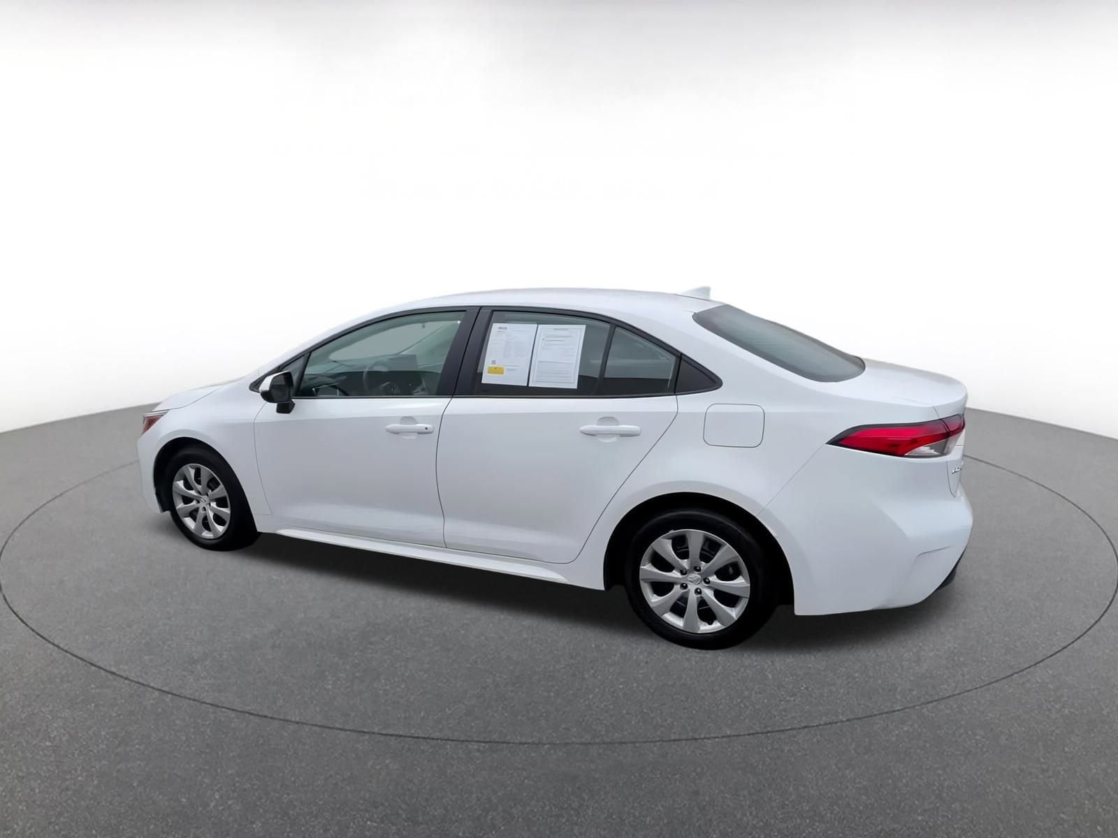 Thumbnail: 2024 Toyota Corolla - 10