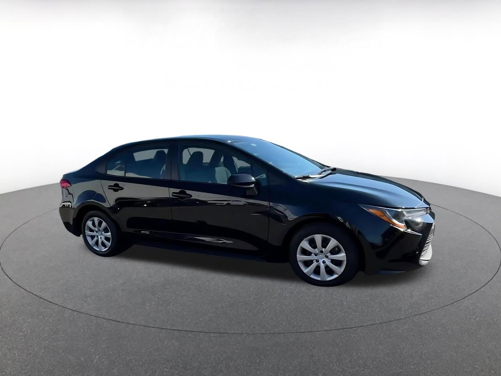 Thumbnail: 2025 Toyota Corolla - 2