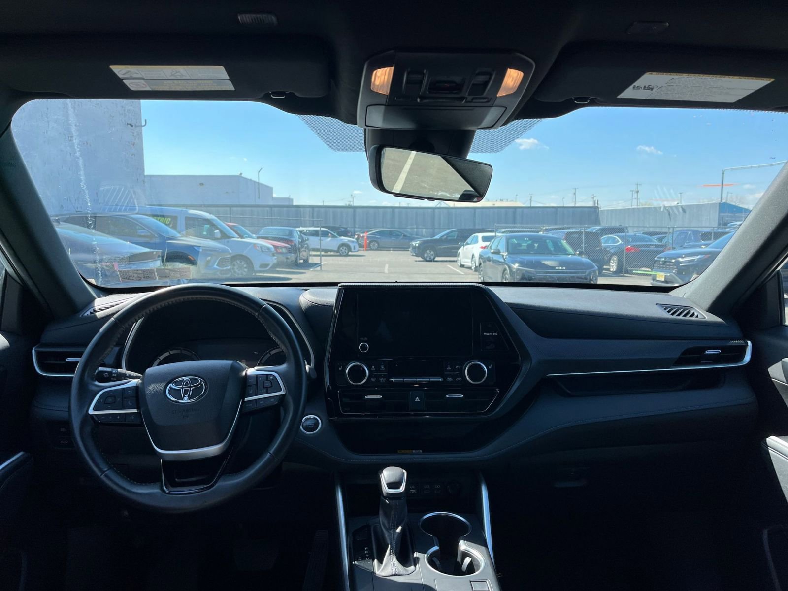 Thumbnail: 2024 Toyota Highlander - 28