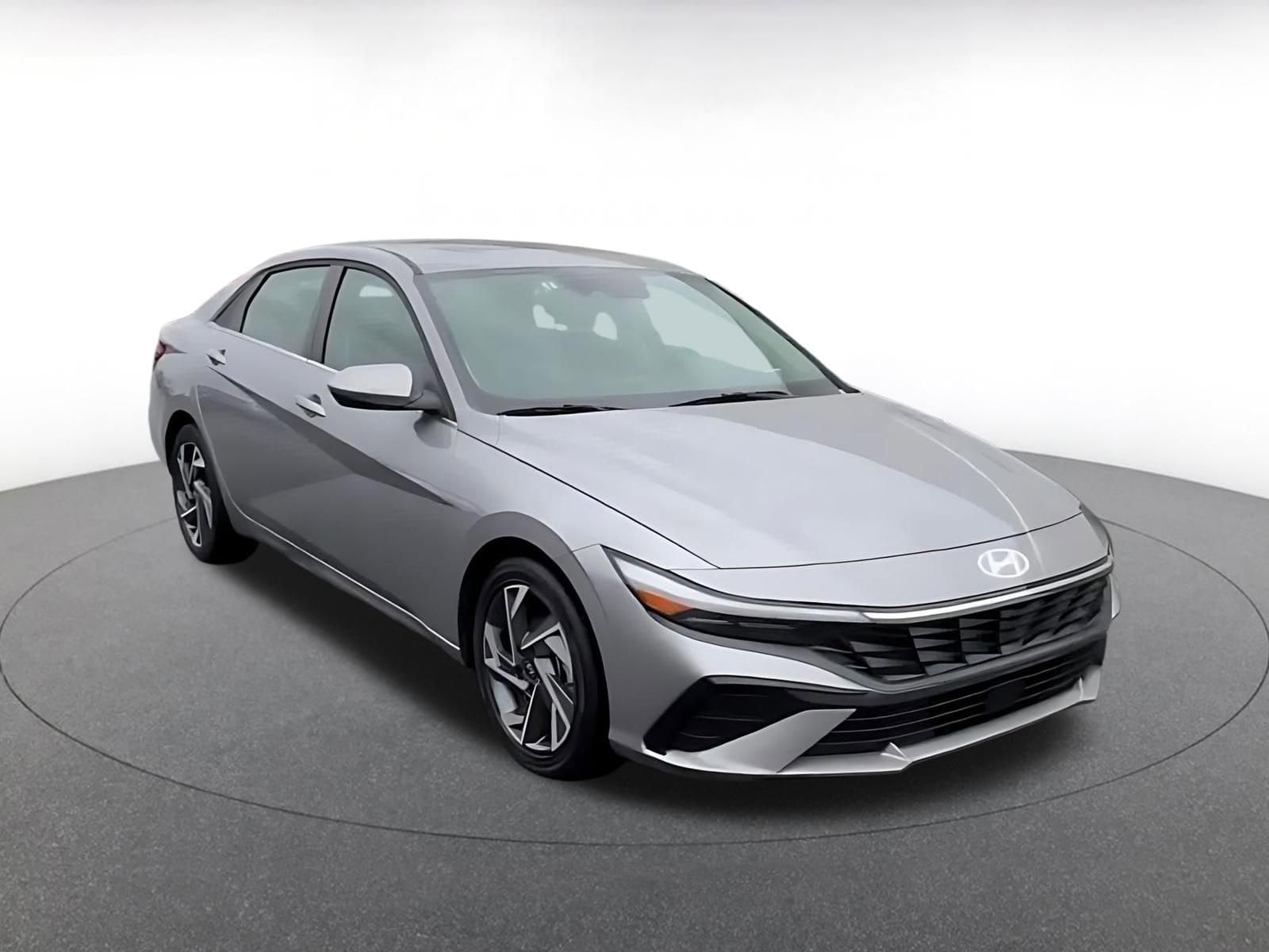 Thumbnail: 2025 Hyundai Elantra - 2