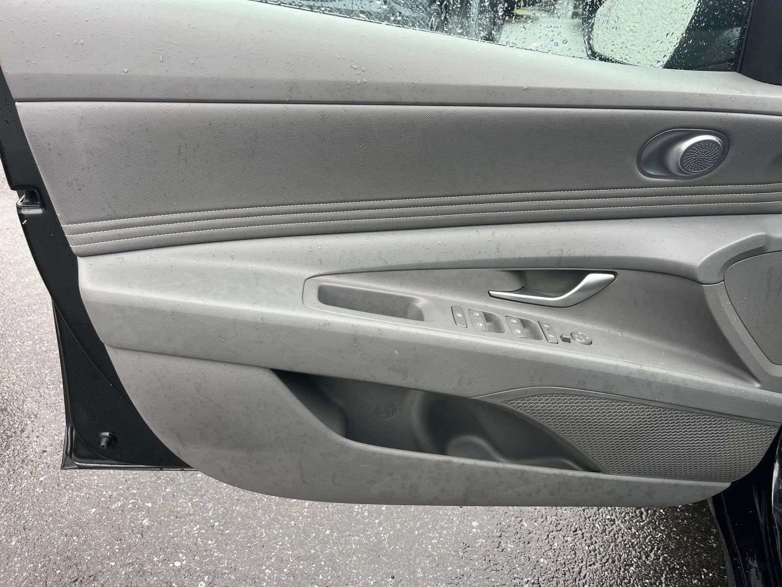 Thumbnail: 2025 Hyundai Elantra - 18