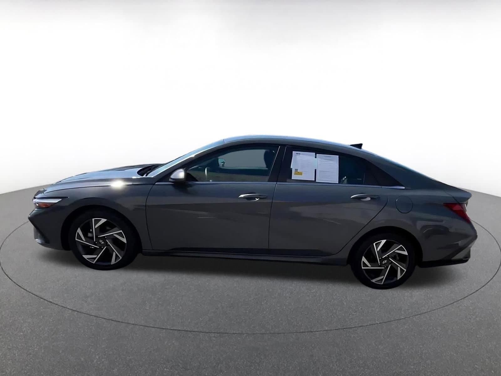 Thumbnail: 2025 Hyundai Elantra - 8