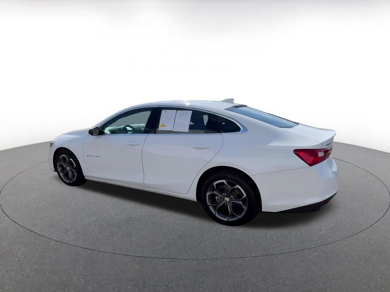 Thumbnail: 2024 Chevrolet Malibu - 10