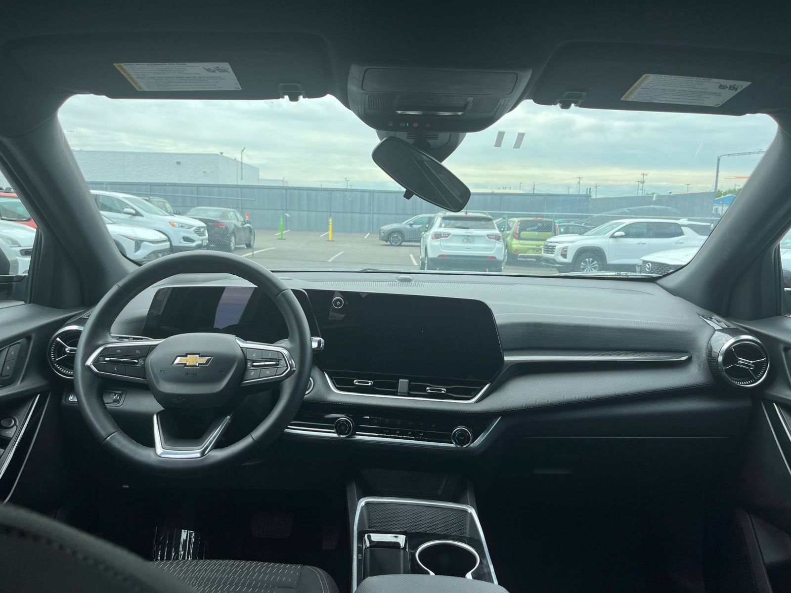 Thumbnail: 2025 Chevrolet Equinox - 32