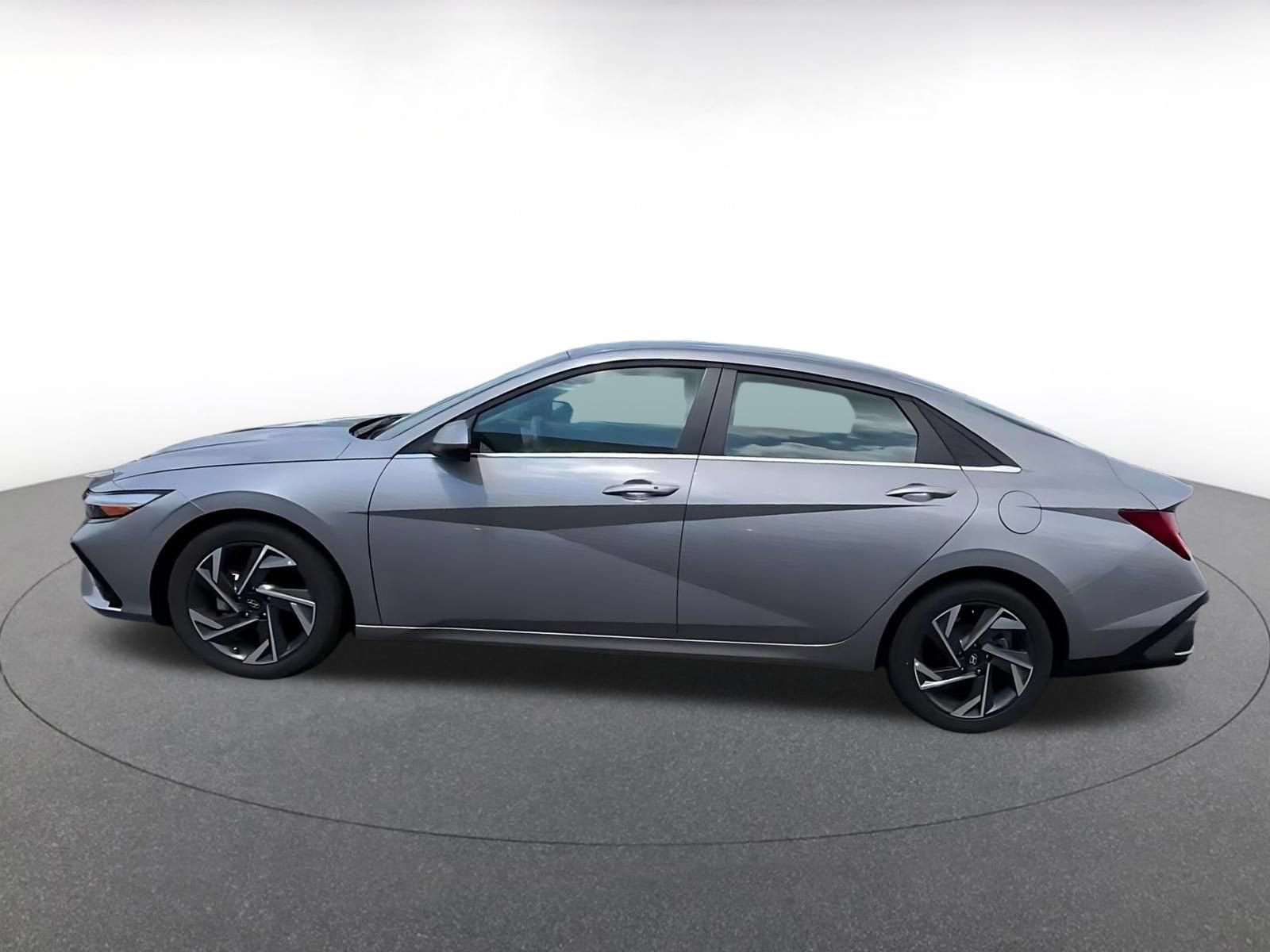 Thumbnail: 2025 Hyundai Elantra - 8
