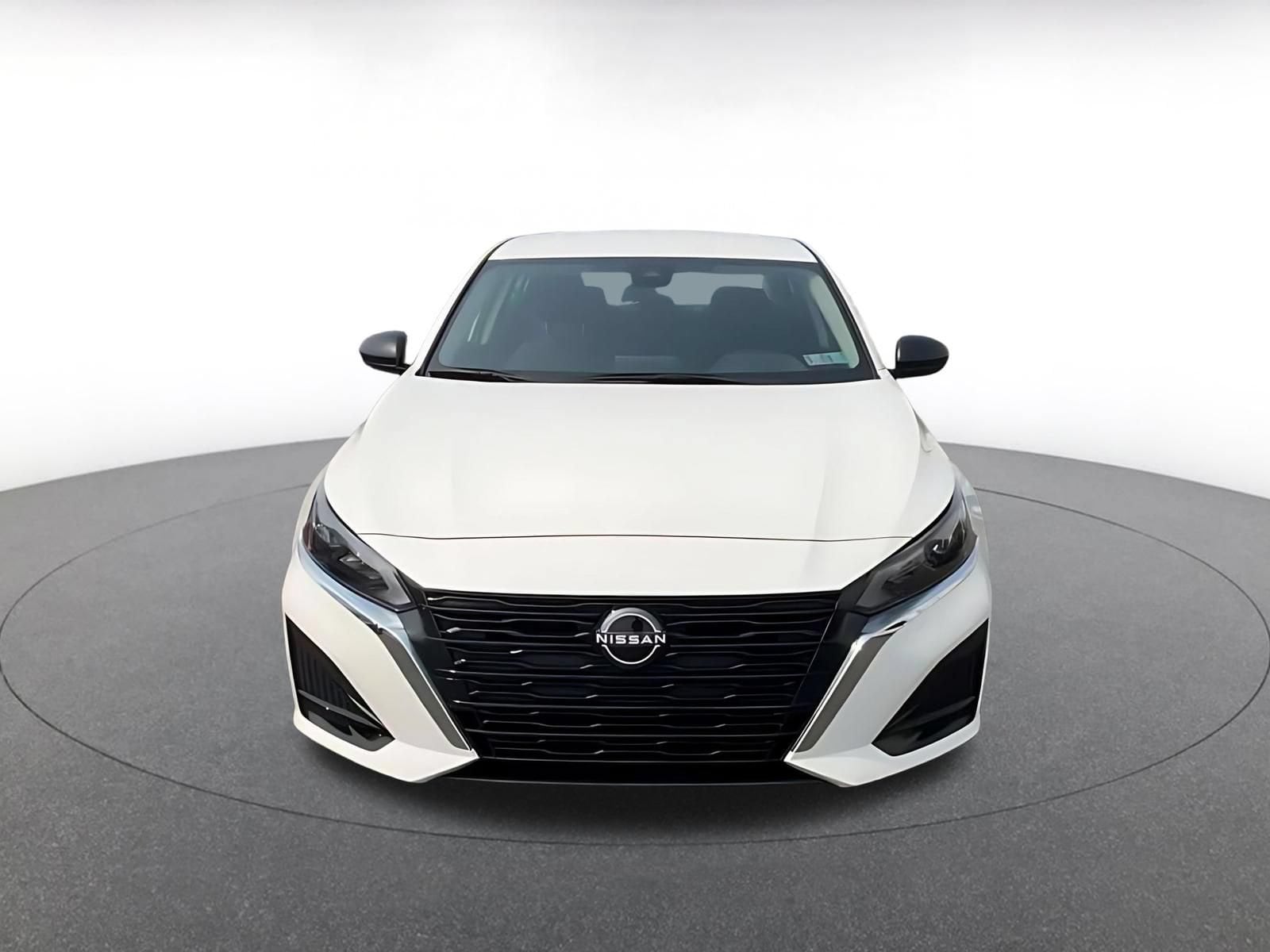 Thumbnail: 2025 Nissan Altima - 4