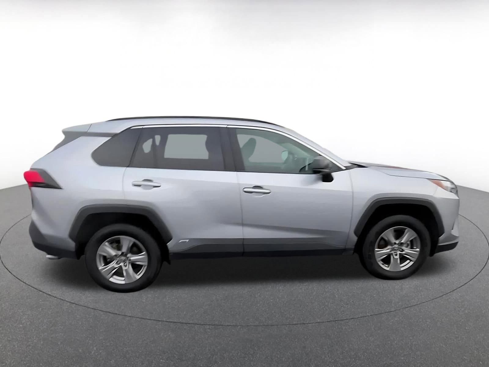 Thumbnail: 2025 Toyota RAV4 - 16