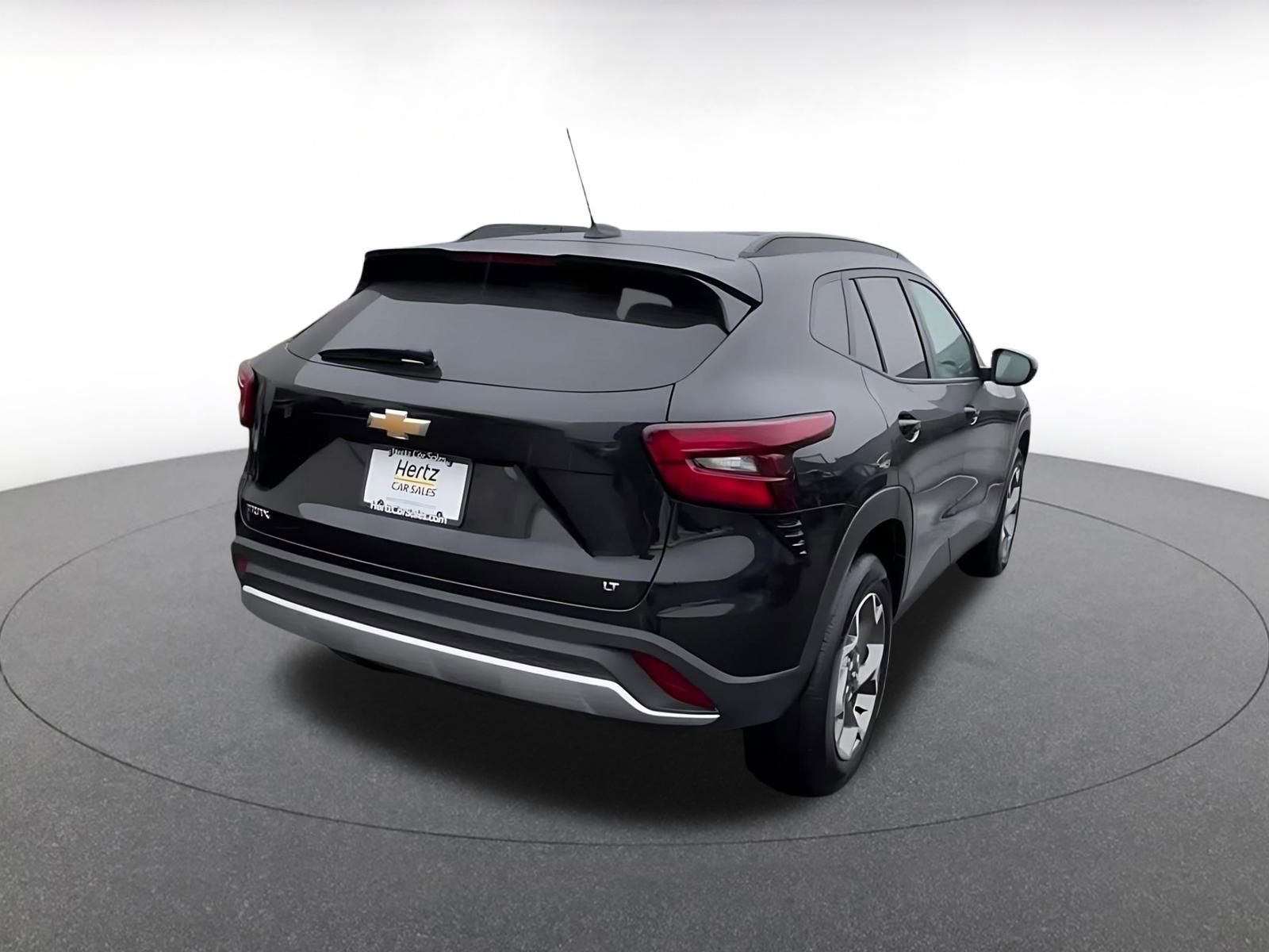 Thumbnail: 2025 Chevrolet Trax - 15