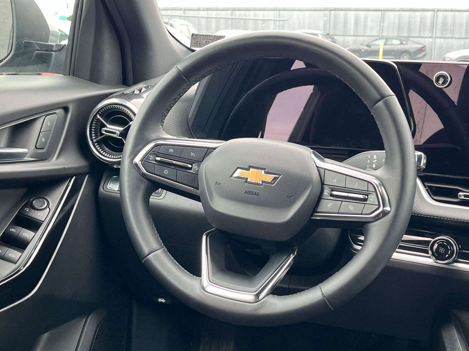 Thumbnail: 2025 Chevrolet Equinox - 28