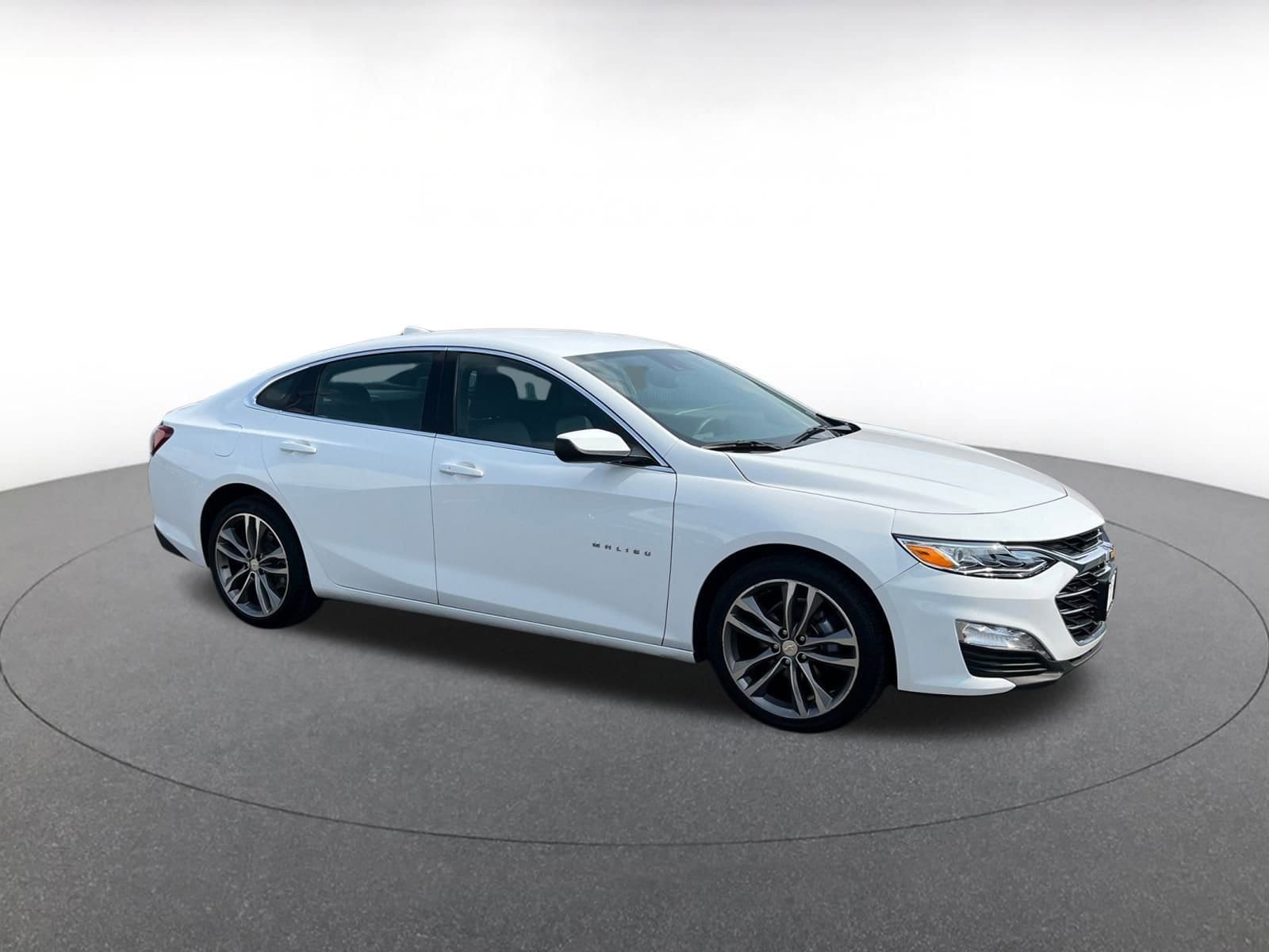 Thumbnail: 2024 Chevrolet Malibu - 1