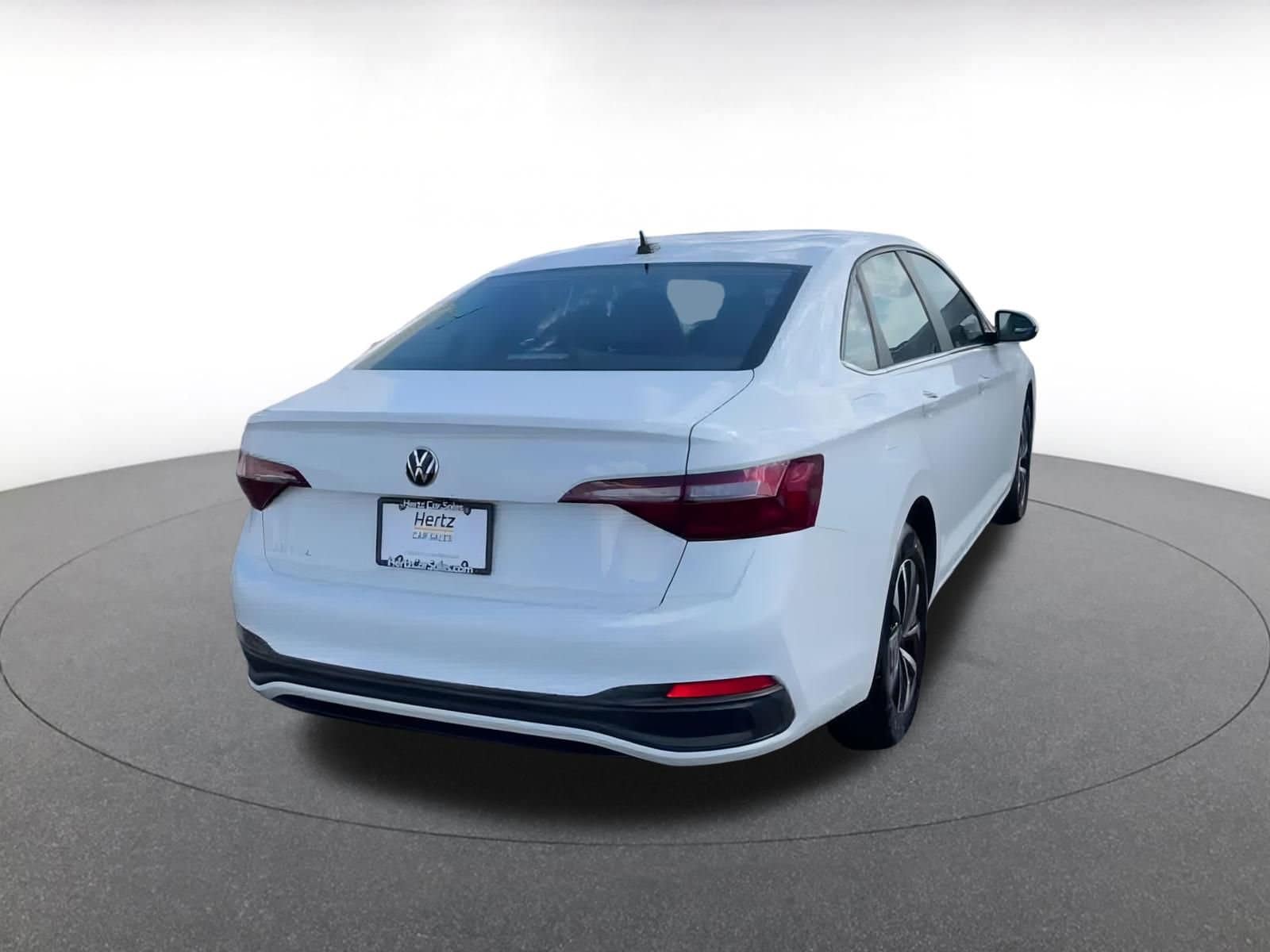 Thumbnail: 2024 Volkswagen Jetta - 13