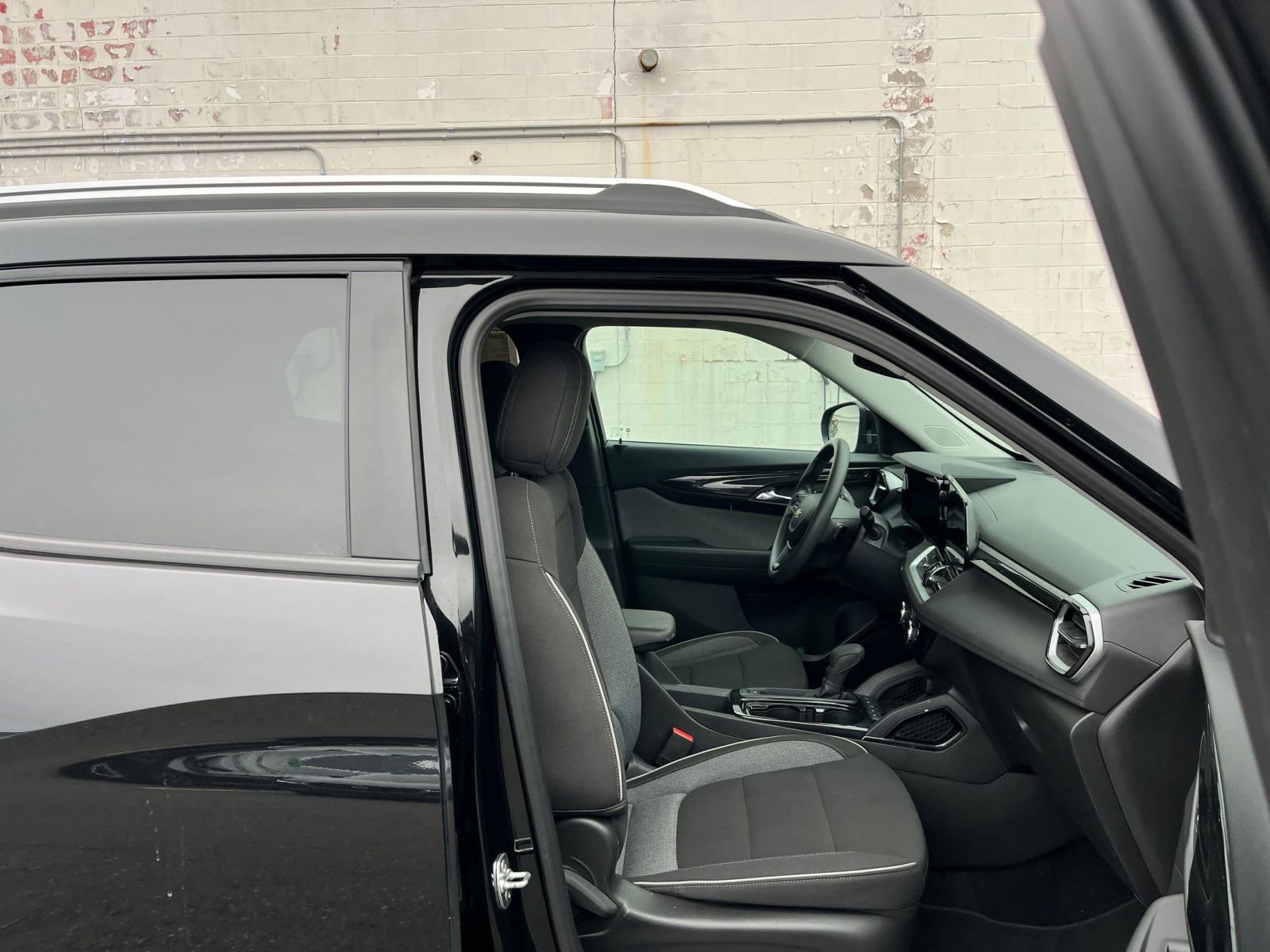 Thumbnail: 2025 Chevrolet TrailBlazer - 25