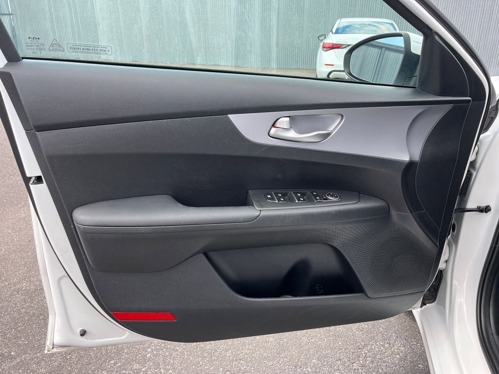 Thumbnail: 2024 Kia Forte - 20