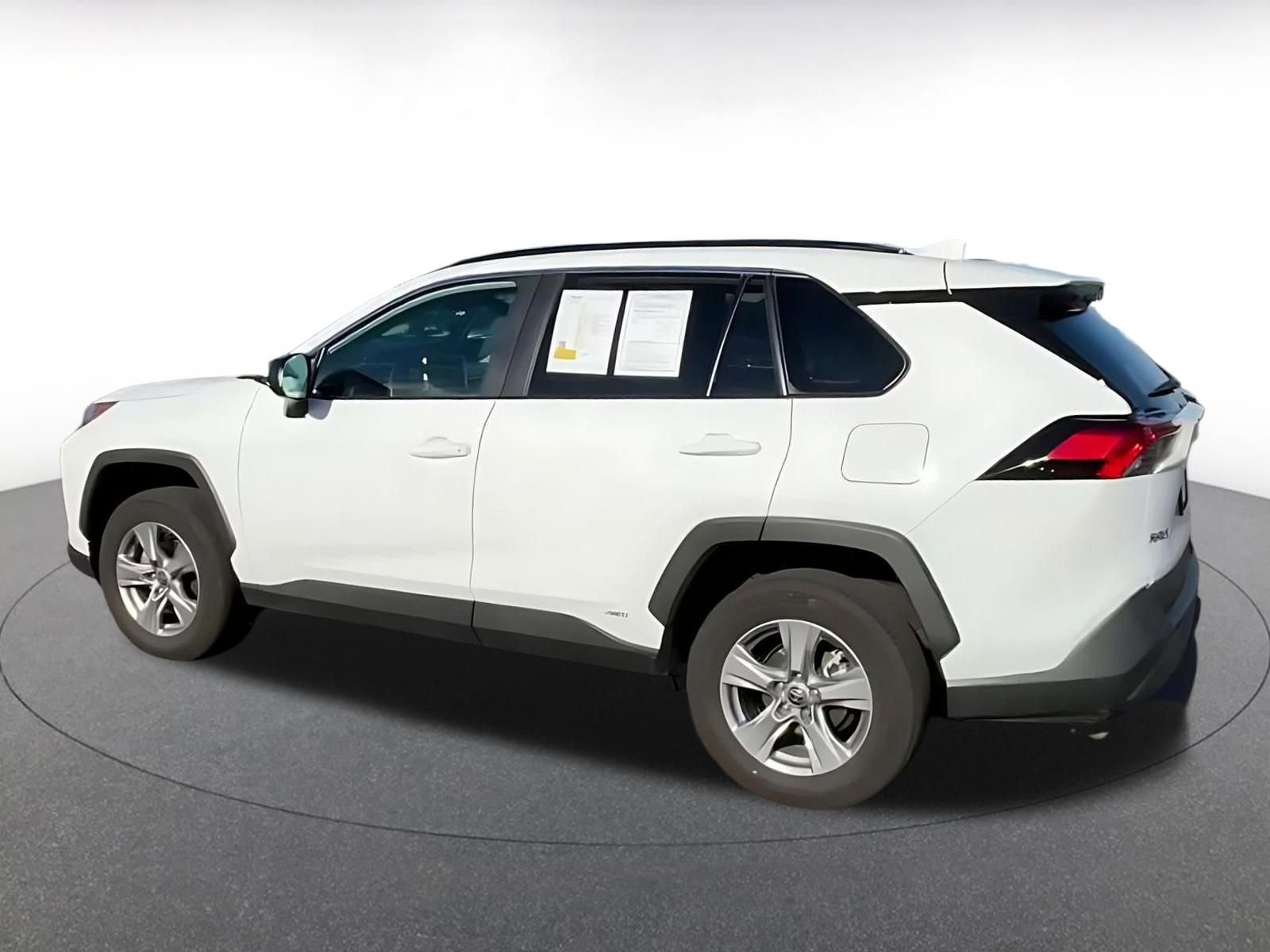 Thumbnail: 2025 Toyota RAV4 - 10