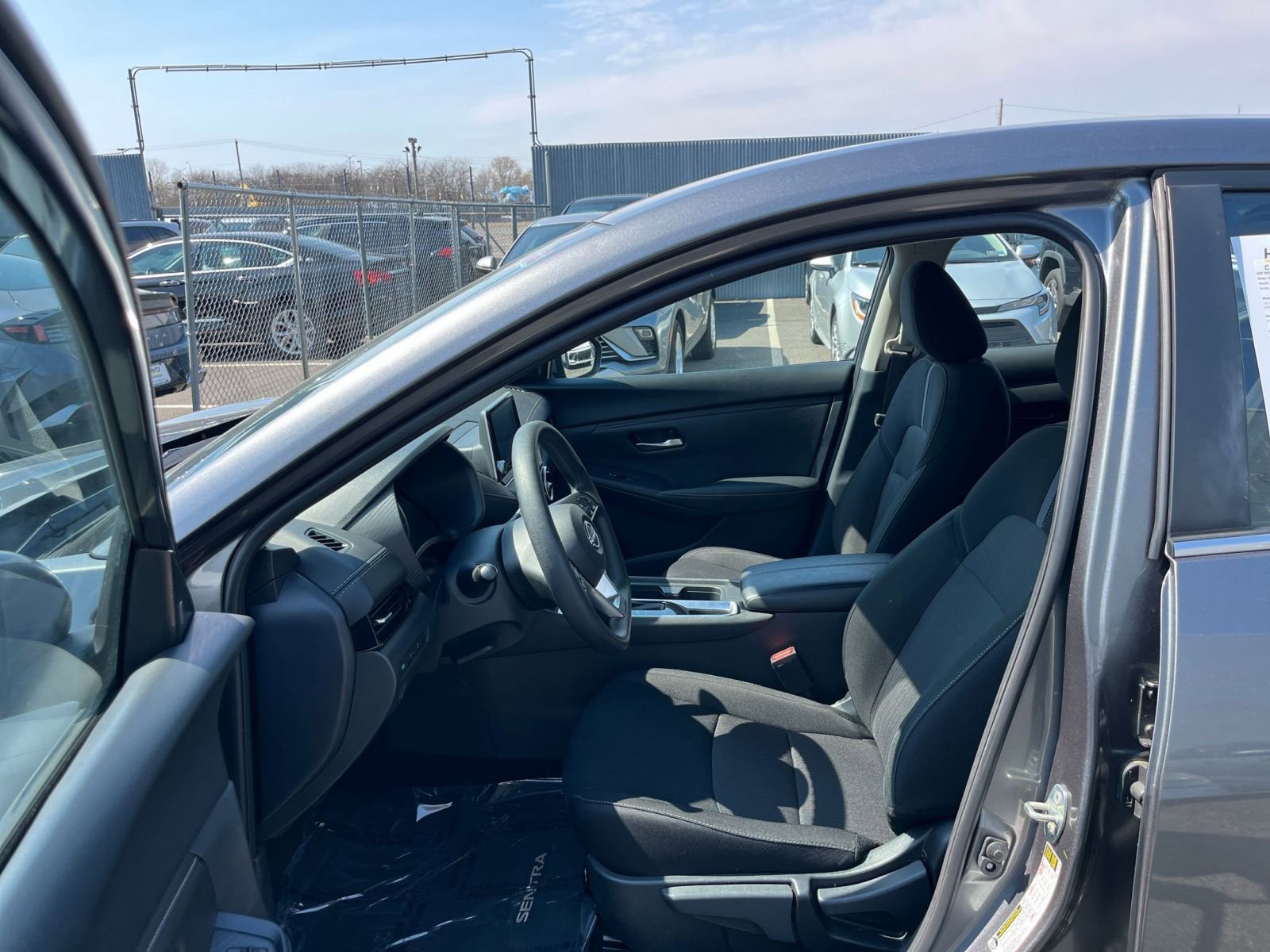 Thumbnail: 2025 Nissan Sentra - 26