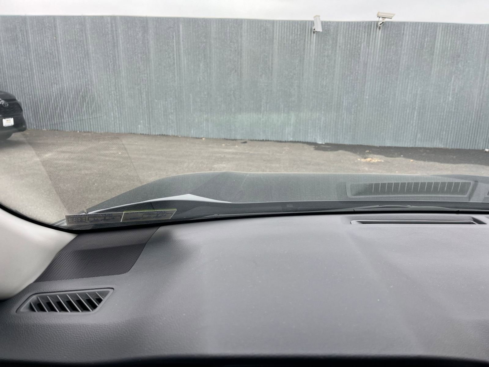 Thumbnail: 2025 Toyota RAV4 - 33