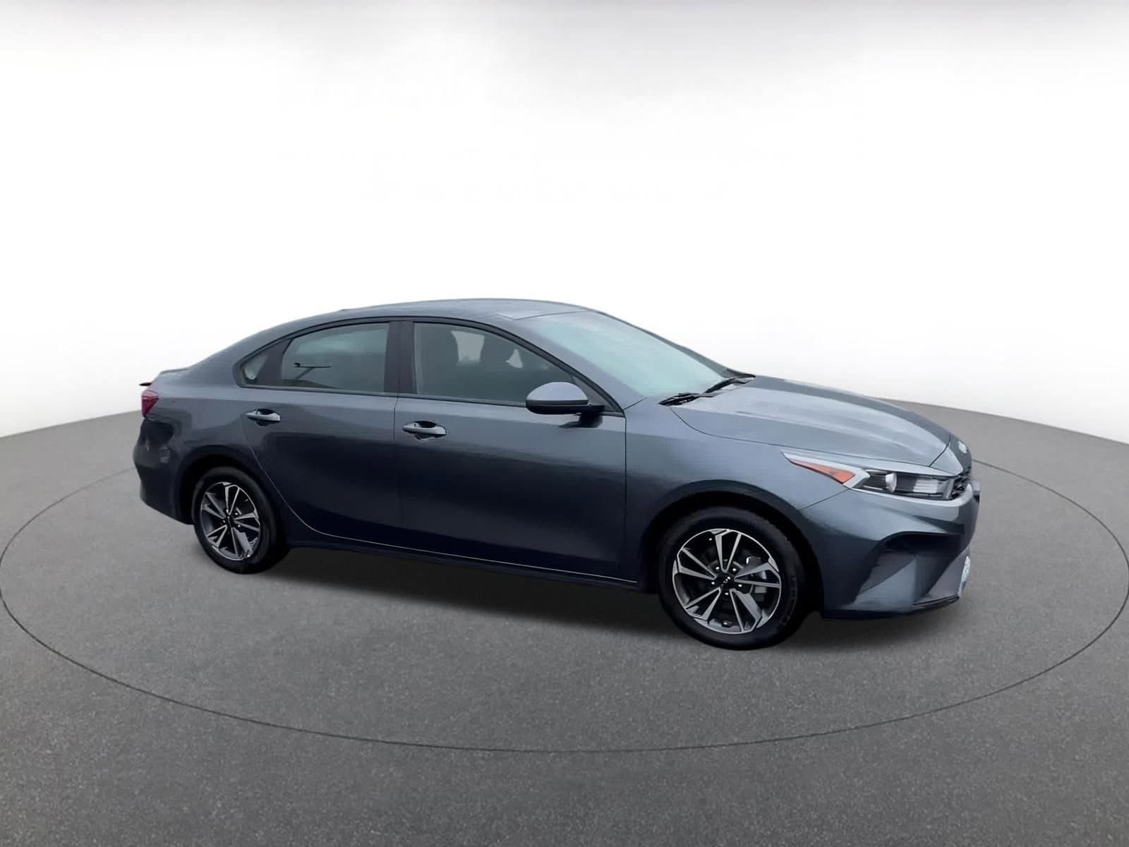 Thumbnail: 2024 Kia Forte - 2